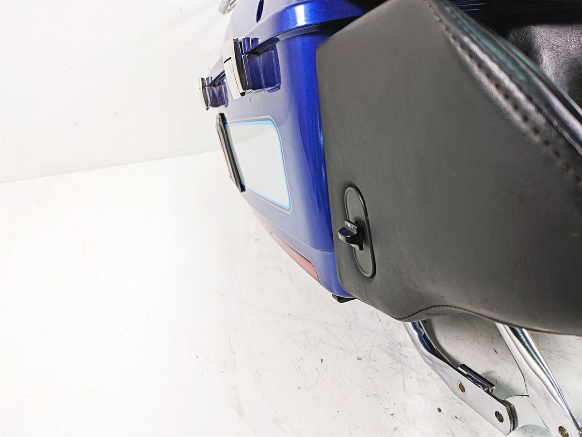 2010 Harley Touring FLHTCU Electra Glide Rear Trunk & Speaker Set 53128-09 {{ shop.shopifyCountryName }} - Mototech271