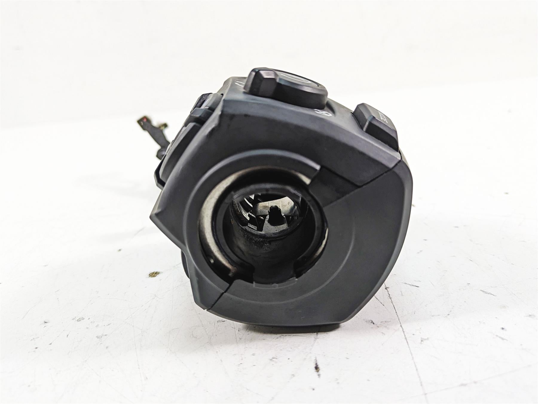 2022 Harley RA1250 S Pan America Right Hand Start Stop Control Switch 71500523A {{ shop.shopifyCountryName }} - Mototech271