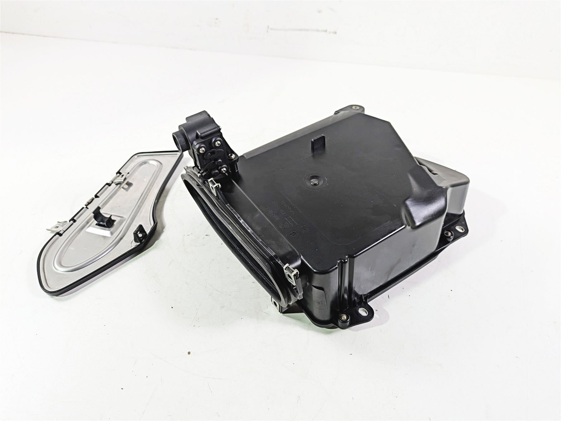 2009 BMW R1200RT K26 Storage Glove Compartment Box + Lid 46637681545 {{ shop.shopifyCountryName }} - Mototech271