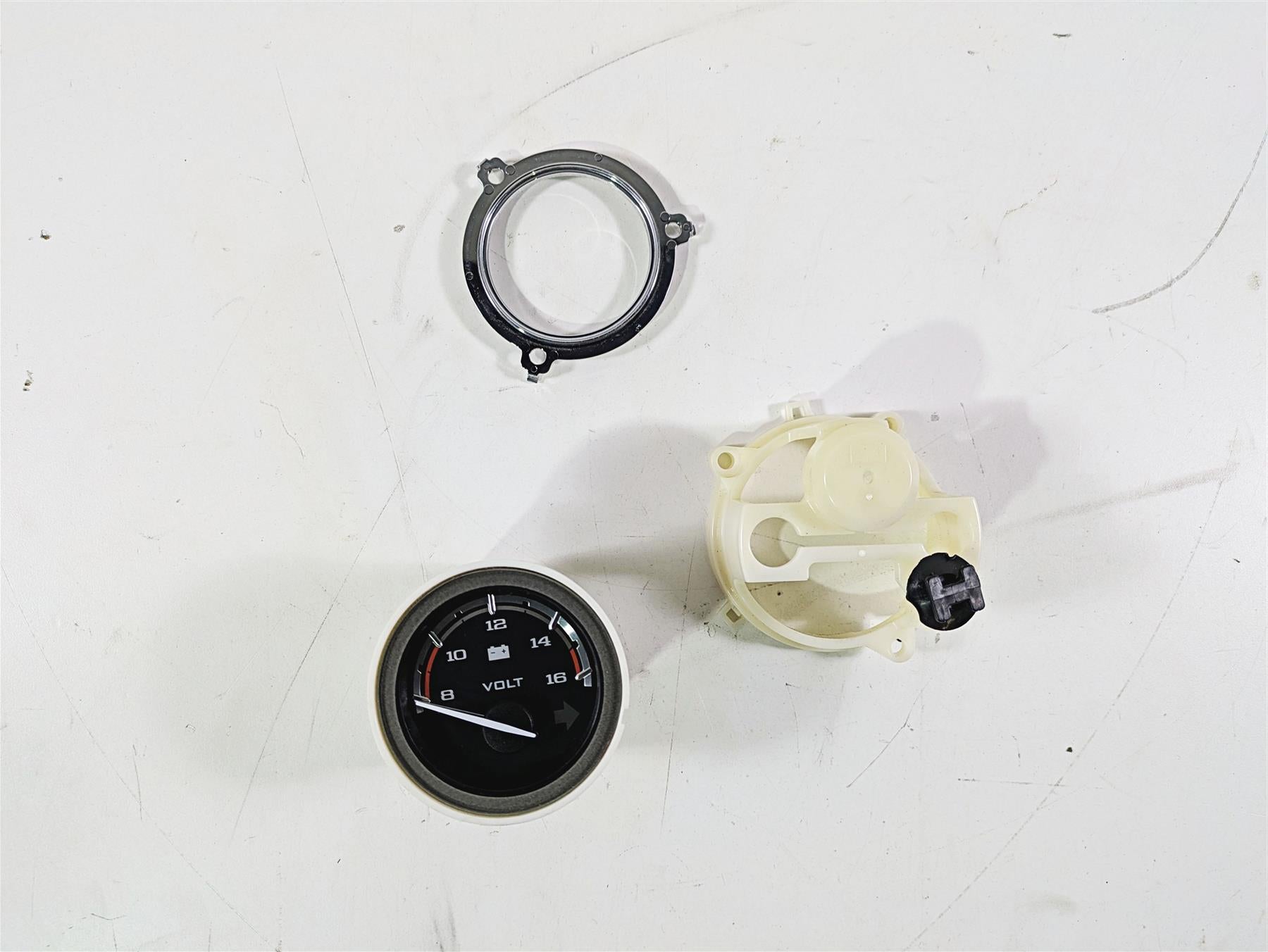 2017 Harley Touring FLHTKSE CVO E-Glide Voltage Volt Gauge Instrument 70900297 {{ shop.shopifyCountryName }} - Mototech271