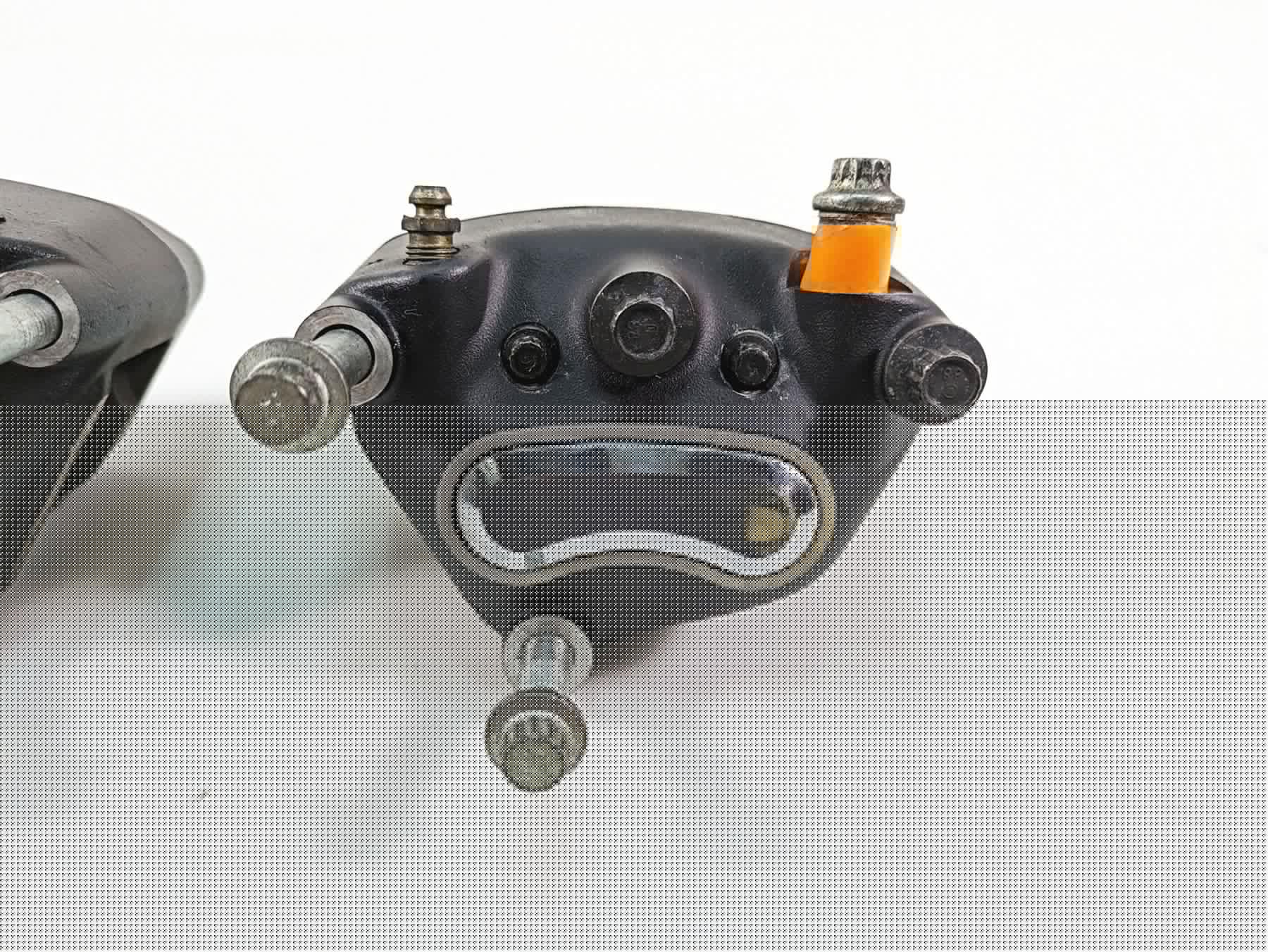 2006 Harley Touring FLHXI Street Glide Front Brake Caliper Set 44023-00 44046-00 {{ shop.shopifyCountryName }} - Mototech271