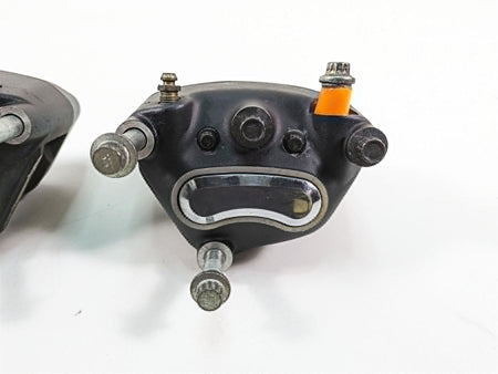 2006 Harley Touring FLHXI Street Glide Front Brake Caliper Set 44023-00 44046-00 {{ shop.shopifyCountryName }} - Mototech271