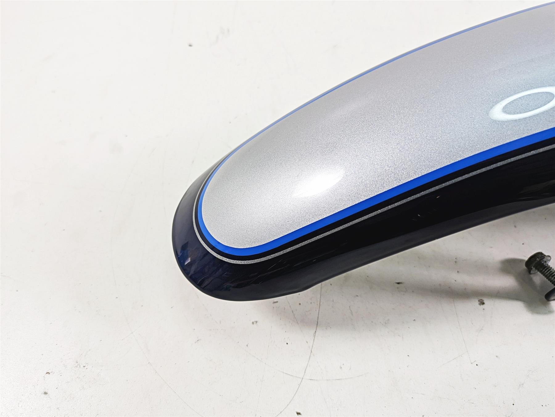 1999 Harley Dyna FXDL Low Rider Front Fender Blue Diamond Ice 58998-83E {{ shop.shopifyCountryName }} - Mototech271