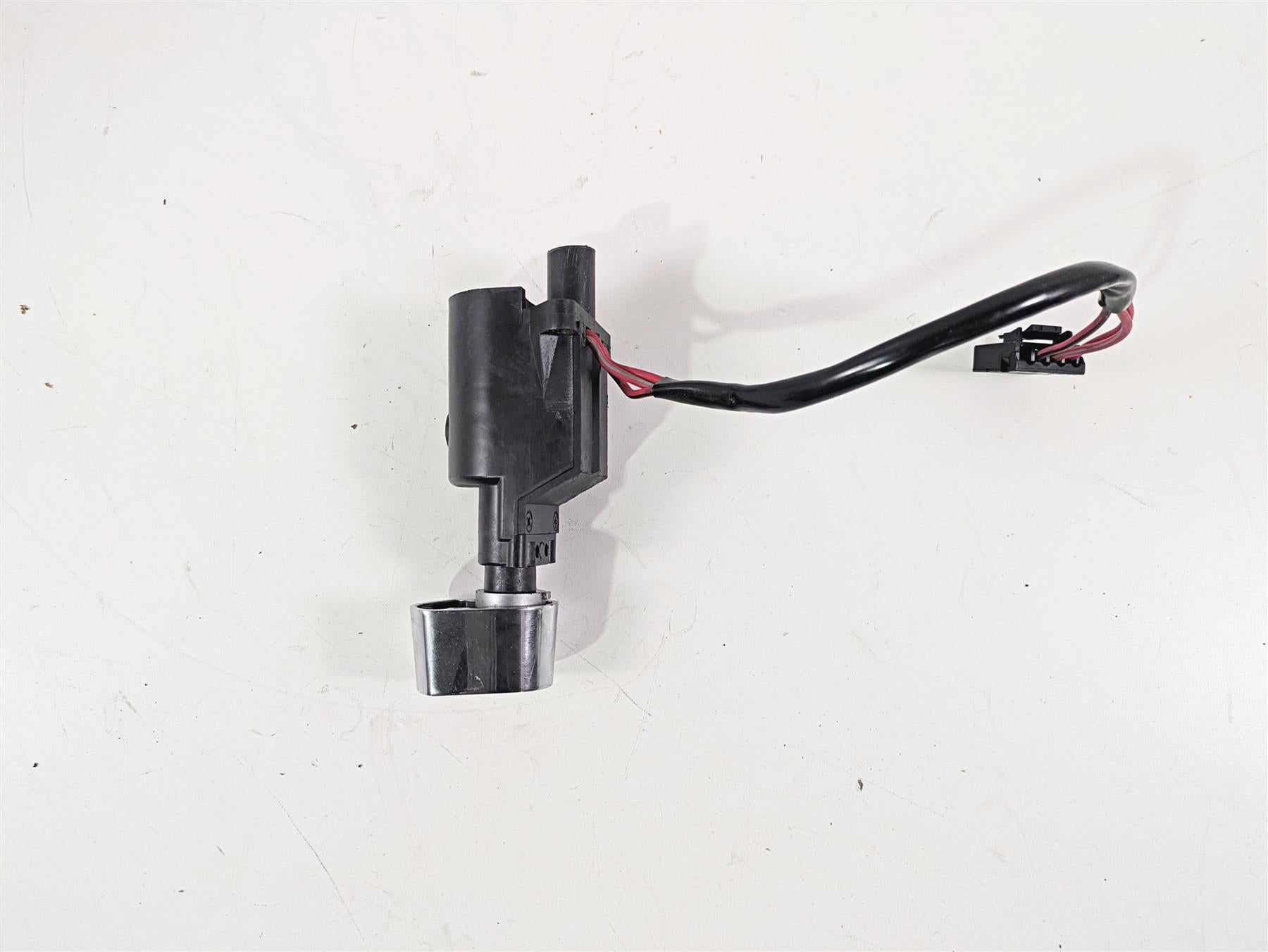 2001 Harley Touring FLHX Street Glide Ignition Switch - Vin 71526-93B