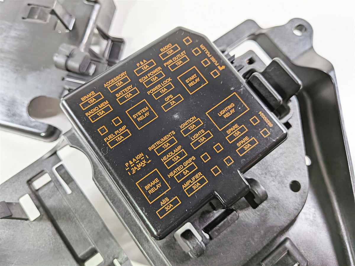 2011 Harley Touring FLHTCU CVO Electra Glide Battery Electric Tray Set 66281-09B-Mototech271