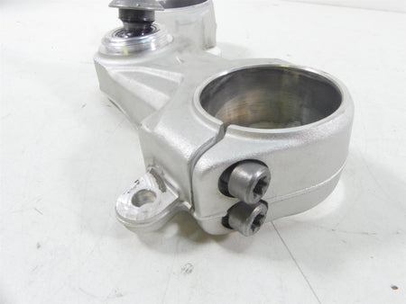 2016 BMW R1200GS K50 Lower Triple Tree Steering Yoke - Read 31429443337 {{ shop.shopifyCountryName }} - Mototech271