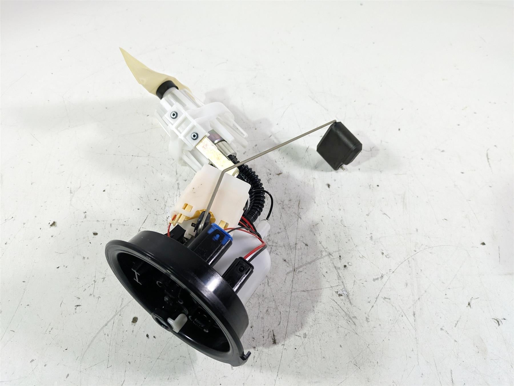 2022 BMW R1250 RT K052 Fuel Gas Petrol Pump & Sender 16148393577 {{ shop.shopifyCountryName }} - Mototech271