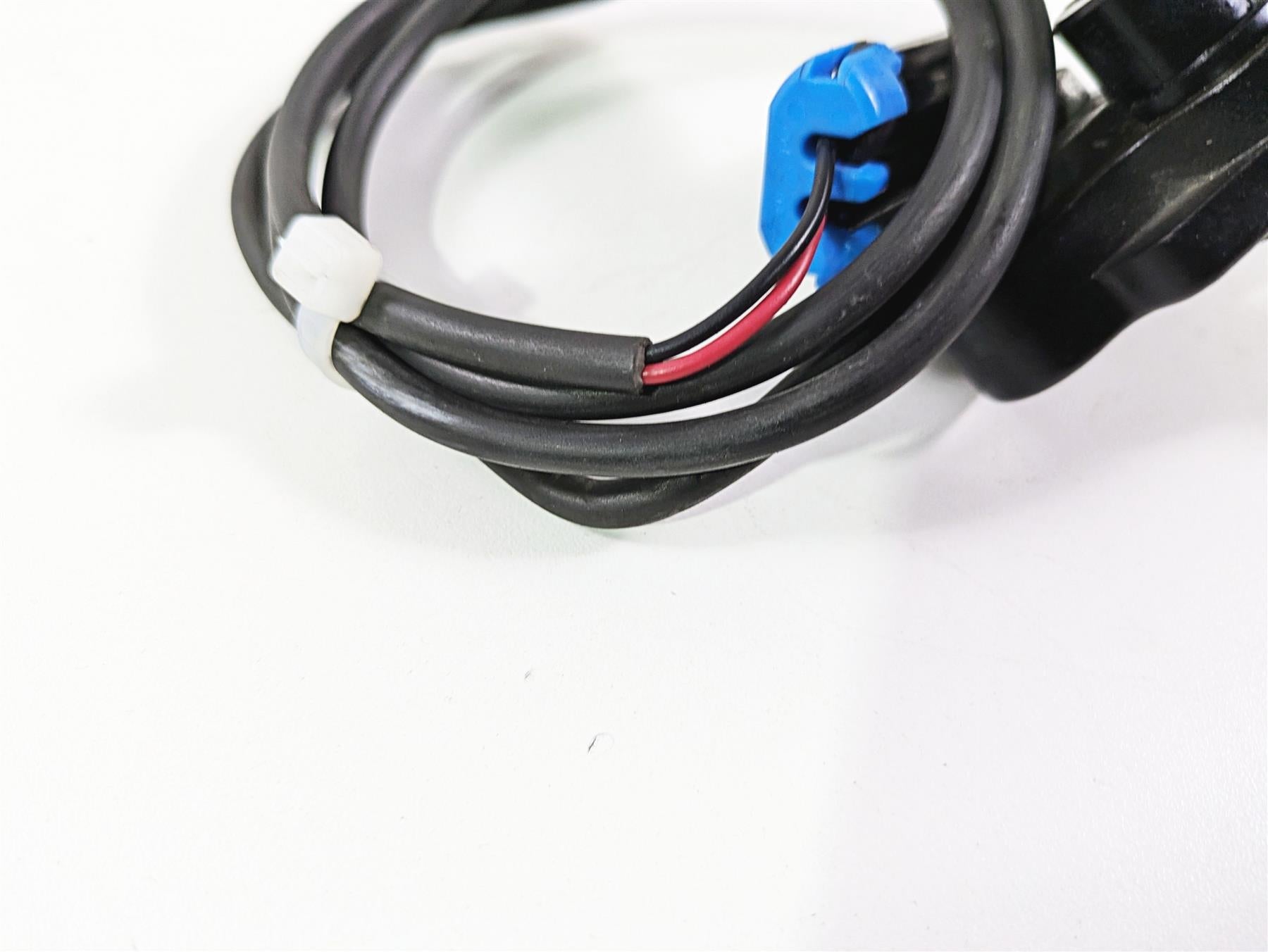 2016 Indian Chief Classic Front Abs Wheel Speed Sensor 4013251 {{ shop.shopifyCountryName }} - Mototech271