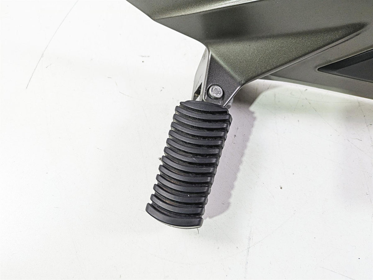 2015 BMW K1600 GT K48 Right Rider & Passenger Foot Peg 46717716014 46717727573 {{ shop.shopifyCountryName }} - Mototech271