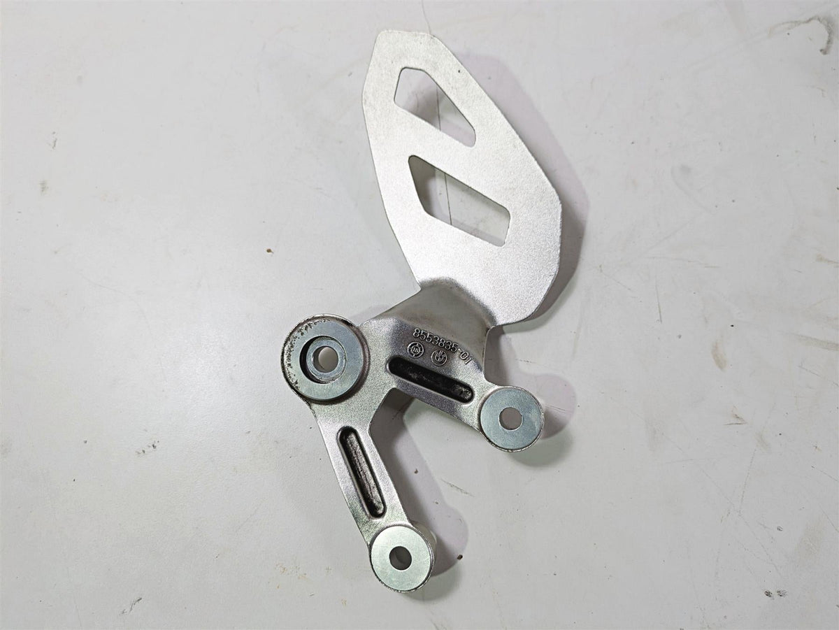 2019 BMW S1000XR K49 Right Rider Footpeg & Brake Pedal Set - Read 46718553836 {{ shop.shopifyCountryName }} - Mototech271