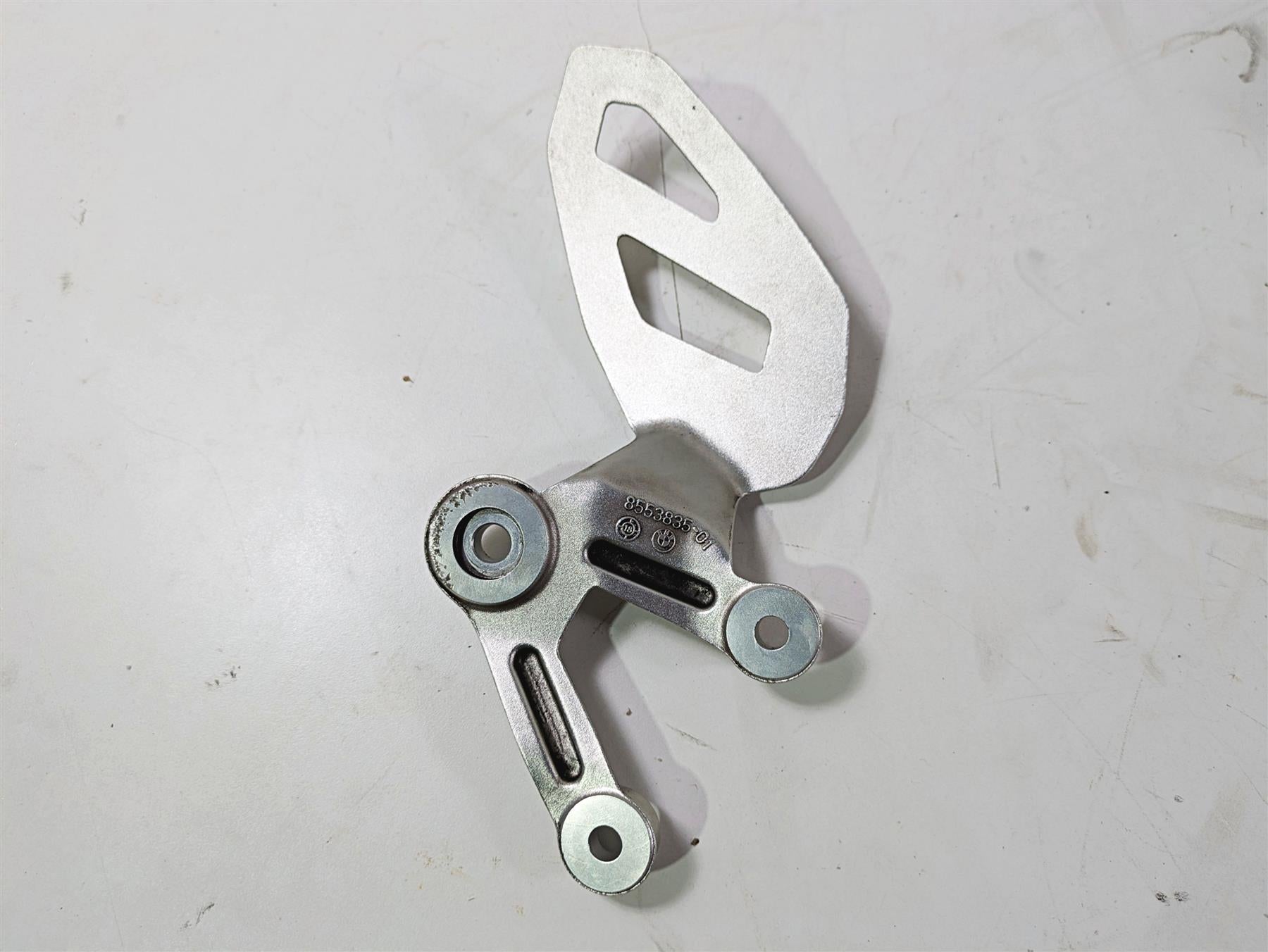2019 BMW S1000XR K49 Right Rider Footpeg & Brake Pedal Set - Read 46718553836 {{ shop.shopifyCountryName }} - Mototech271