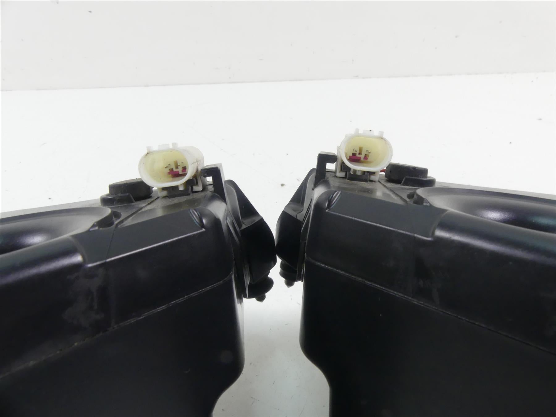 2017 BMW R1200RT K52 Left Right Front Speaker Set 65138543457 65138543458 {{ shop.shopifyCountryName }} - Mototech271