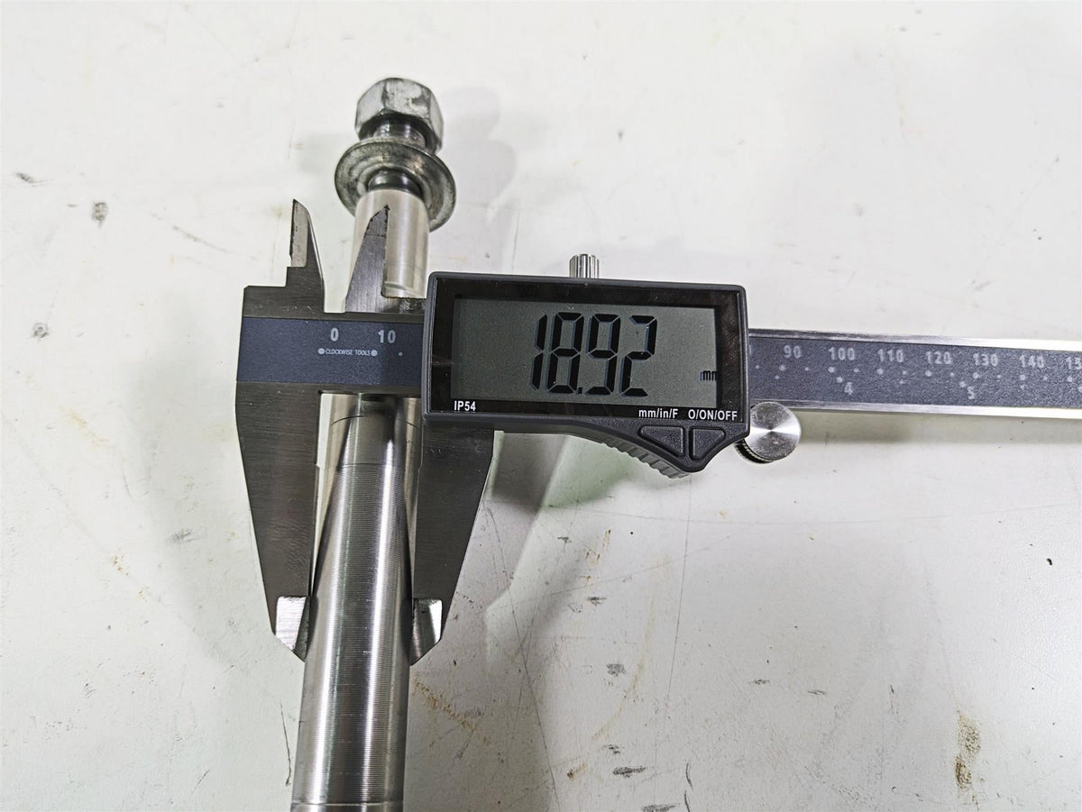 2003 Harley Dyna FXDL Low Rider 100TH Front Axle Wheel Spindle 3/4" 43895-00 {{ shop.shopifyCountryName }} - Mototech271