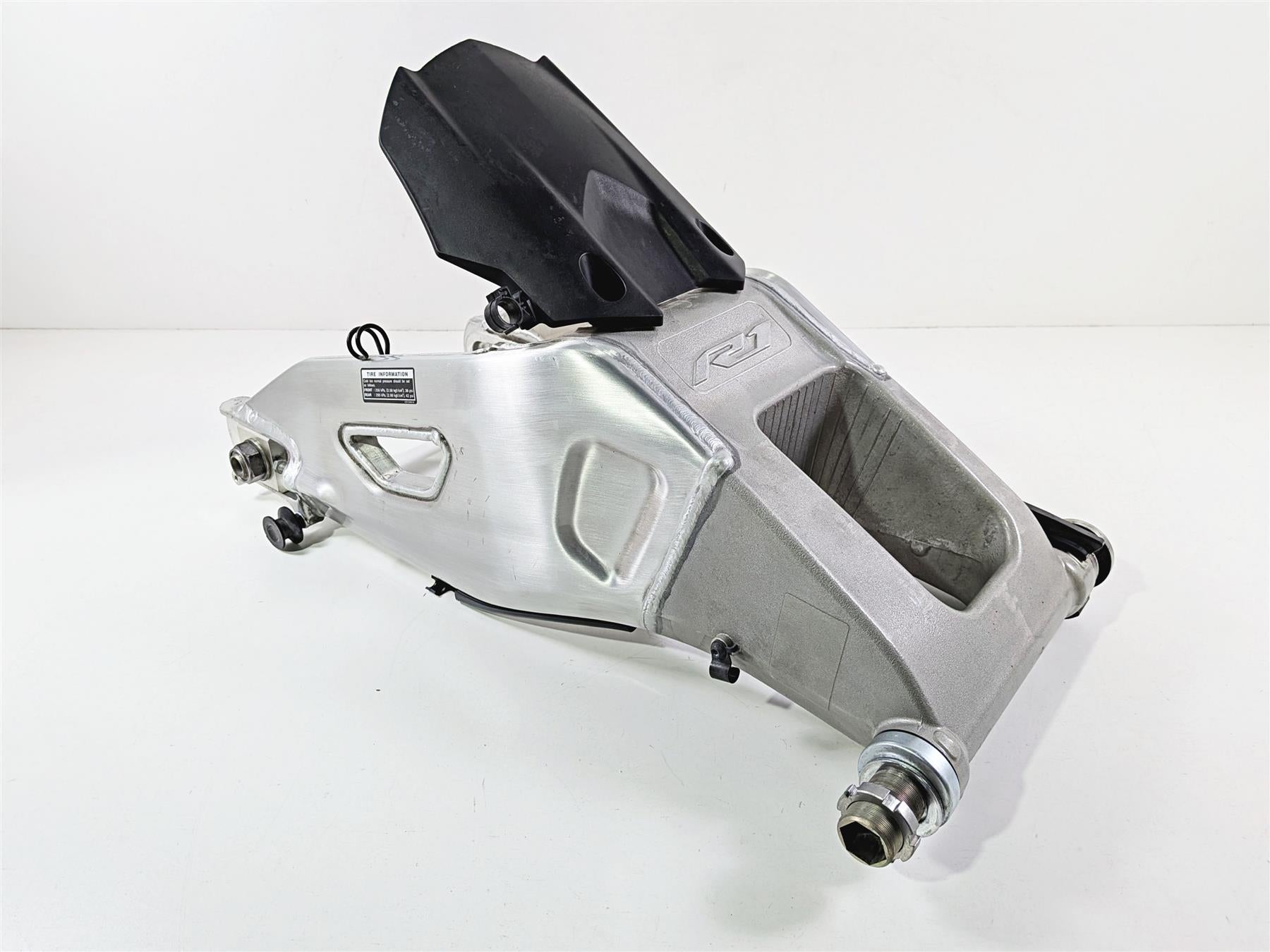 2022 Yamaha YZF R1 R1M RN65 Brushed Rear Swing Arm Swingarm B4S-22110-00-00-Mototech271