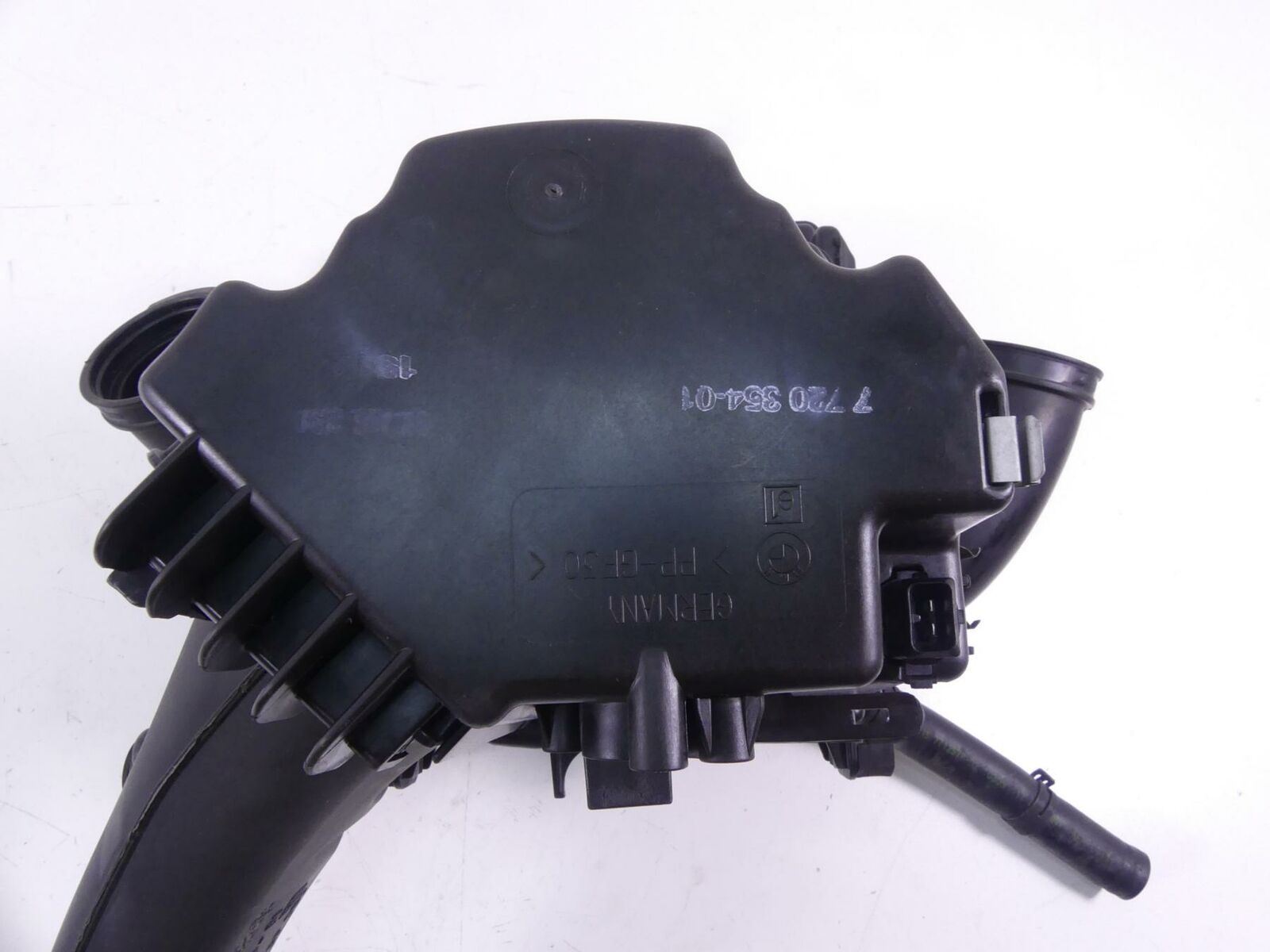 2012 BMW R1200GS K25 Air Box Cleaner Breather Filter 13717720354 {{ shop.shopifyCountryName }} - Mototech271