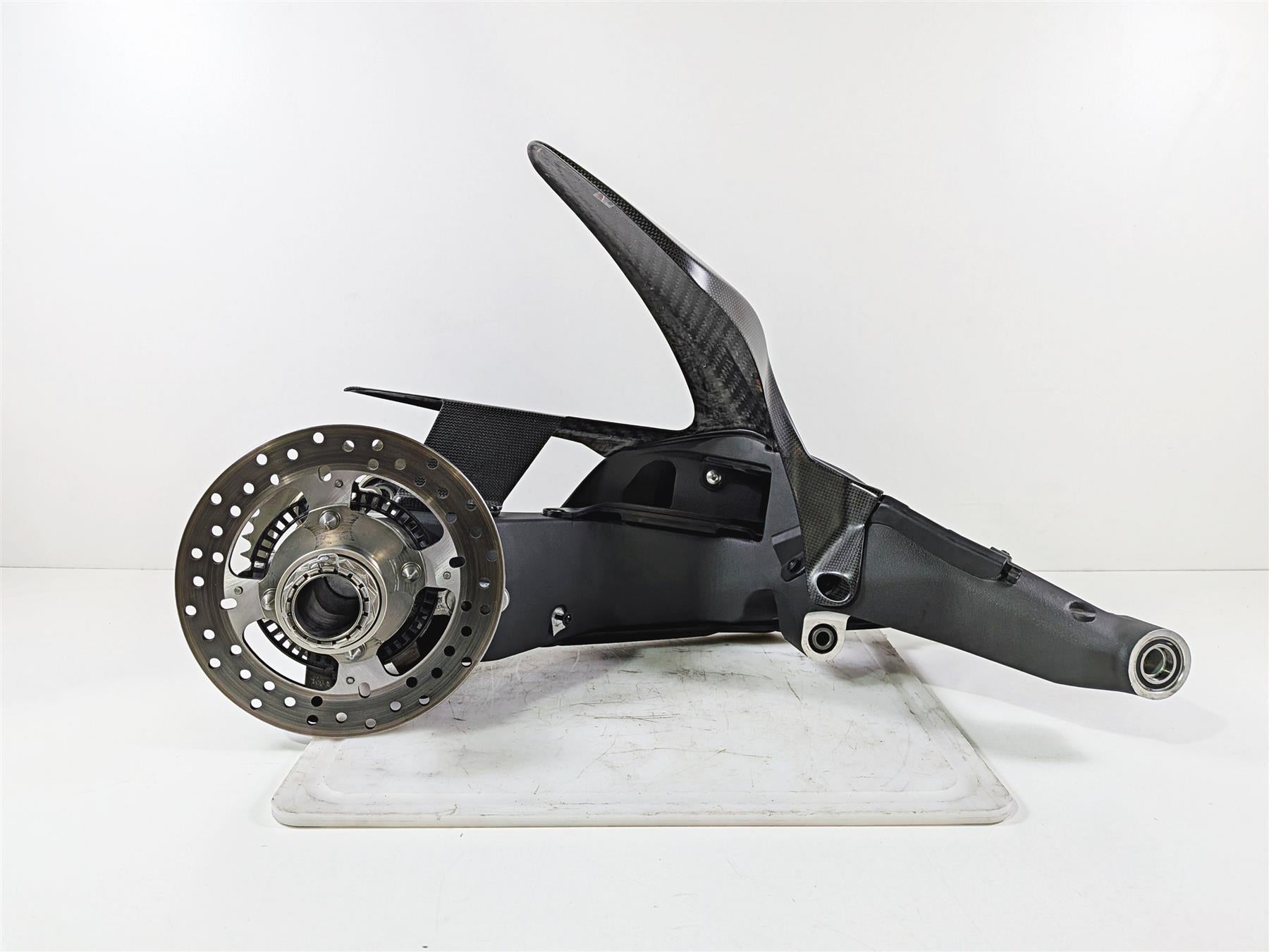 2019 Ducati Panigale V4S V4 S Corse Swingarm Rear Axle Carbon Fender 37032192B {{ shop.shopifyCountryName }} - Mototech271