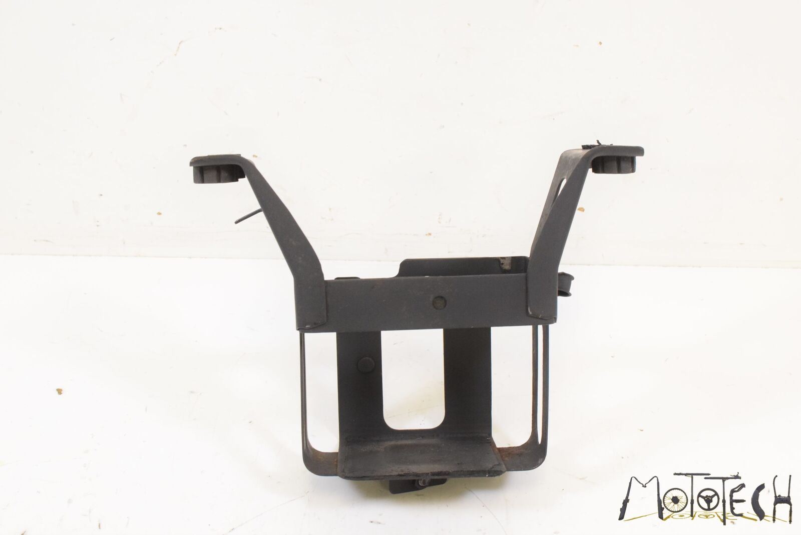 1976 Honda CB750F CB750 Supersport Battery Holder Tray 50325392000 {{ shop.shopifyCountryName }} - Mototech271