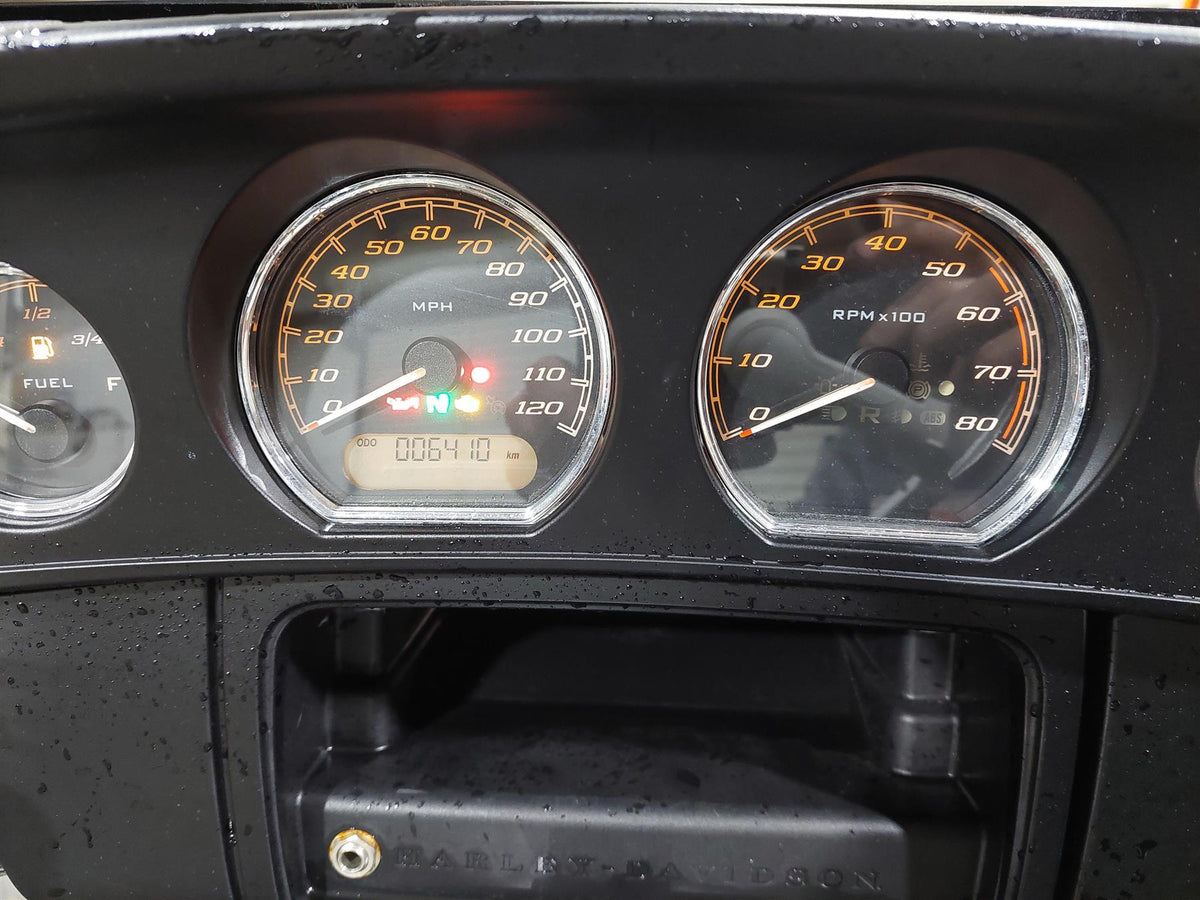 2016 Harley Touring FLHTP Electra Glide Speedometer Gauges Instrument 70900121A {{ shop.shopifyCountryName }} - Mototech271