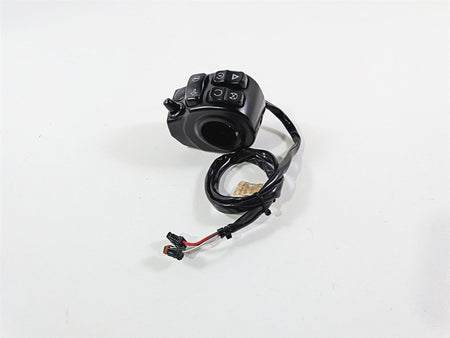 2018 Harley Touring FLHTCU Electra Glide Right Hand Control Switch 69200631-Mototech271