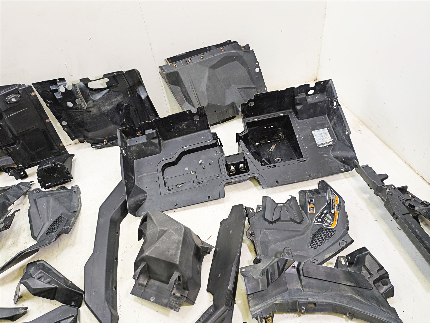 2020 Can Am Maverick X3 Turbo R STD Inner Interior Fairings Covers Set 707900338 {{ shop.shopifyCountryName }} - Mototech271