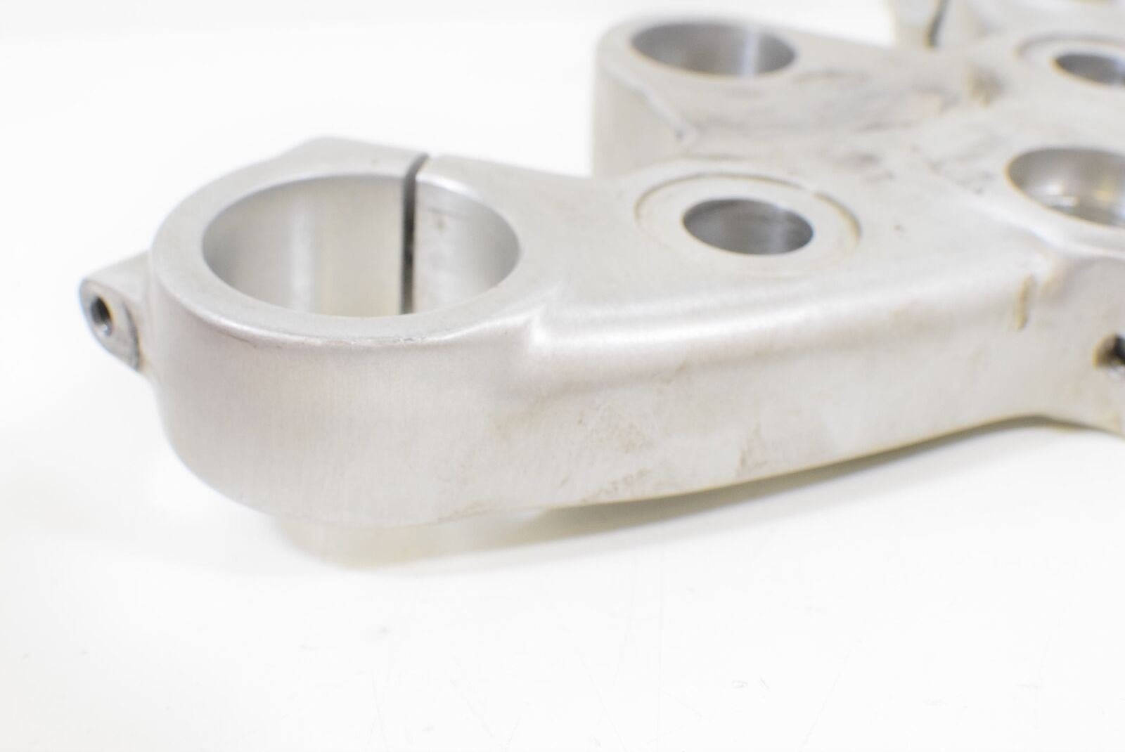 04 Moto Guzzi California EV Touring Upper Triple Tree Steering Stem GU03493100 {{ shop.shopifyCountryName }} - Mototech271