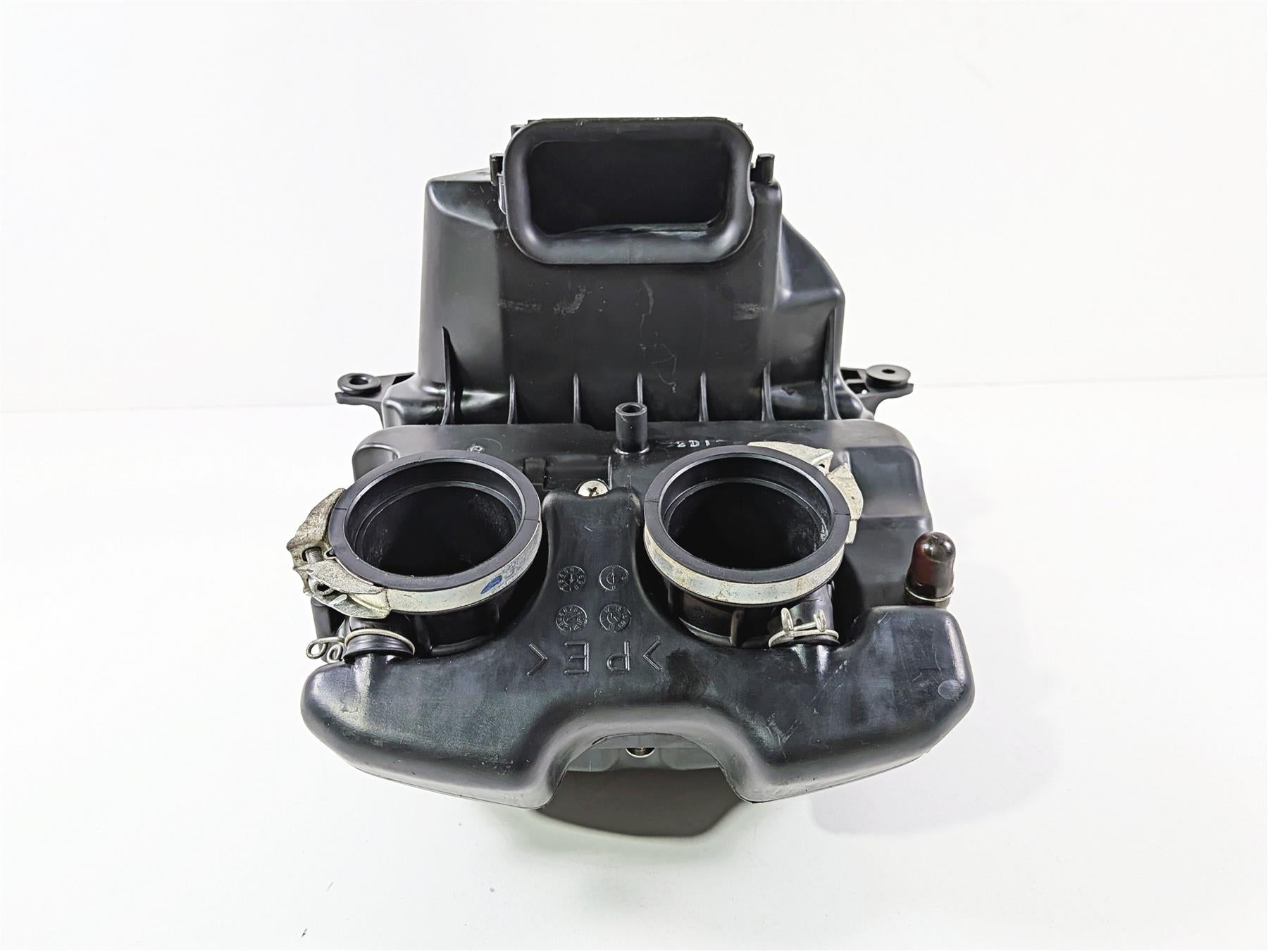 2012 Yamaha XT1200 Super Tenere Air Breather Filter Box K&N 23P-14410-00-00 {{ shop.shopifyCountryName }} - Mototech271