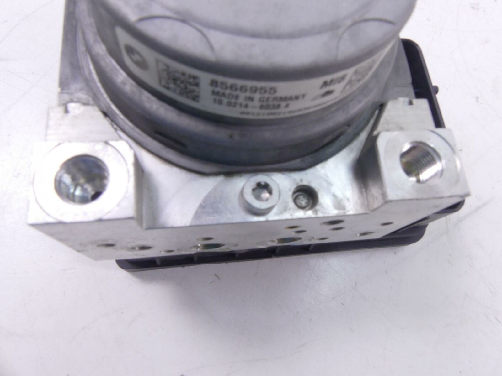 2018 BMW K1600 Bagger Abs Brake Pump Pressure Modulator Module - Read 3451856695 {{ shop.shopifyCountryName }} - Mototech271