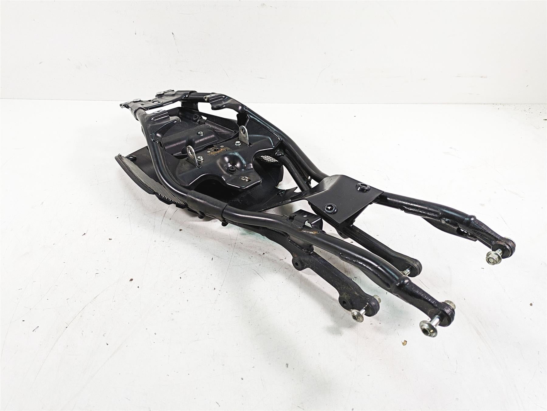 2013 MV Agusta F3 675 ERA Straight Subframe Sub Frame & Inner Fender 80A0B8276 {{ shop.shopifyCountryName }} - Mototech271