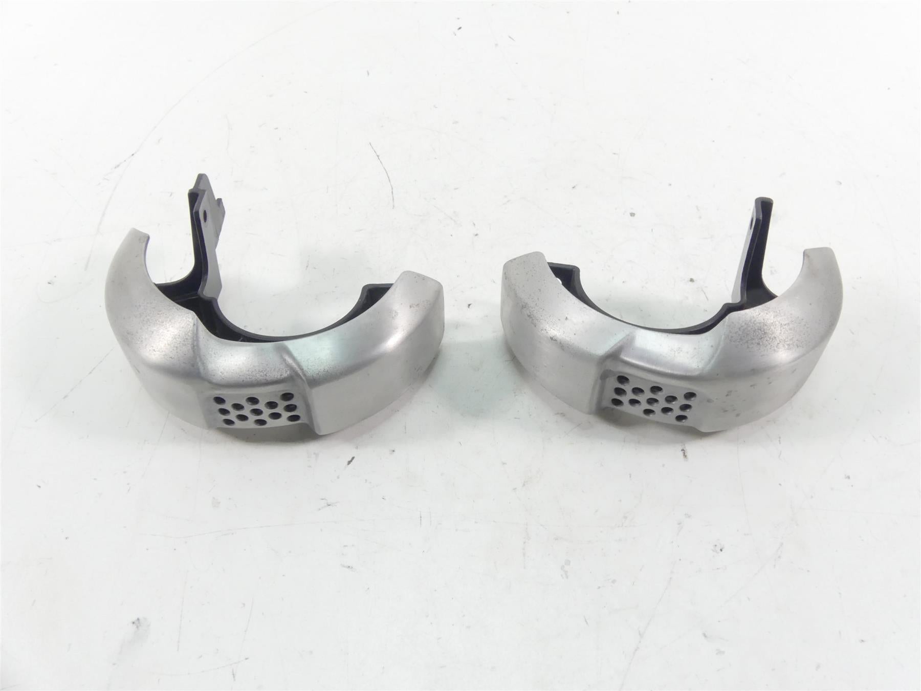 2017 Triumph Thruxton 1200R Airbox Intake Carburetor Body Cover Set T2306127 | Mototech271