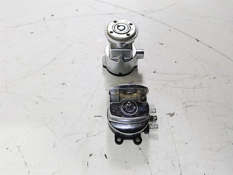 2007 Harley FXDWG Dyna Wide Glide Ignition Switch + Steering Lock -Vin 71430-06A {{ shop.shopifyCountryName }} - Mototech271