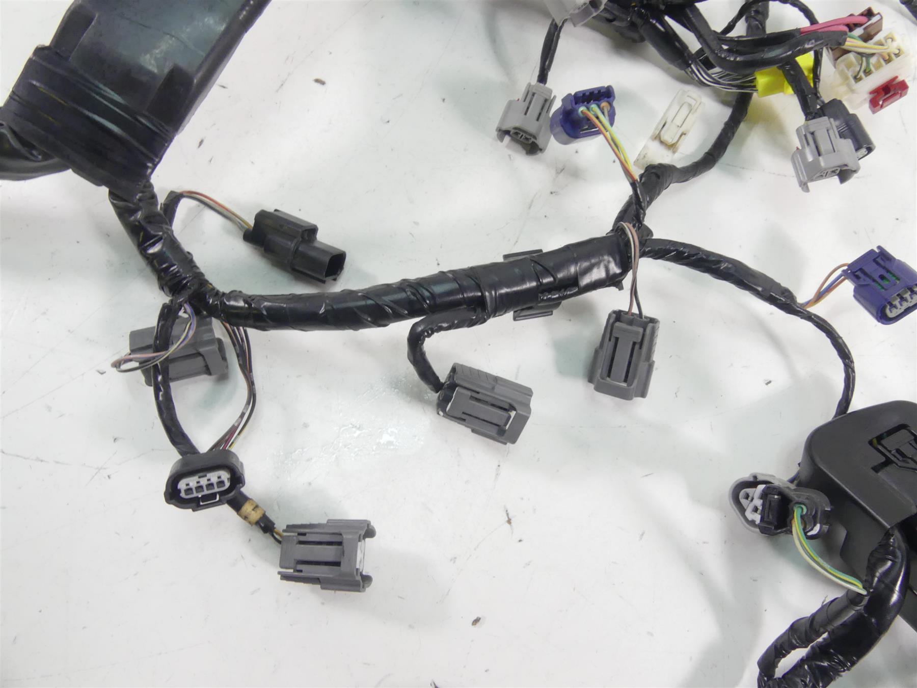 2015 Honda CBR1000 RR SC59 Wiring Harness Loom - No Cuts 32100-MGP-A90 {{ shop.shopifyCountryName }} - Mototech271