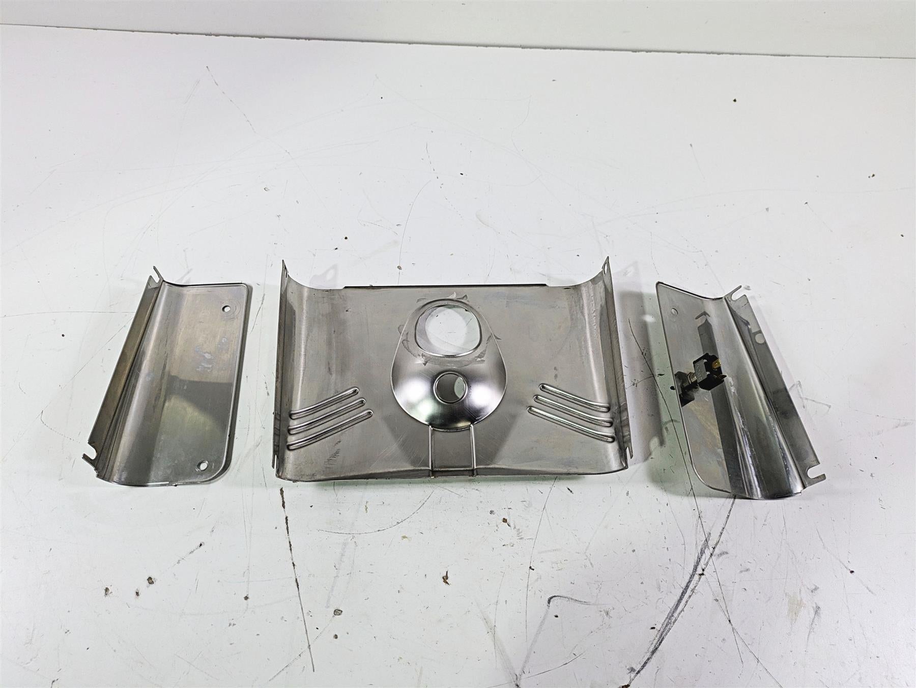 1992 Harley FLSTC Softail Heritage Headlight Head Light Cover Set 67808-86 {{ shop.shopifyCountryName }} - Mototech271