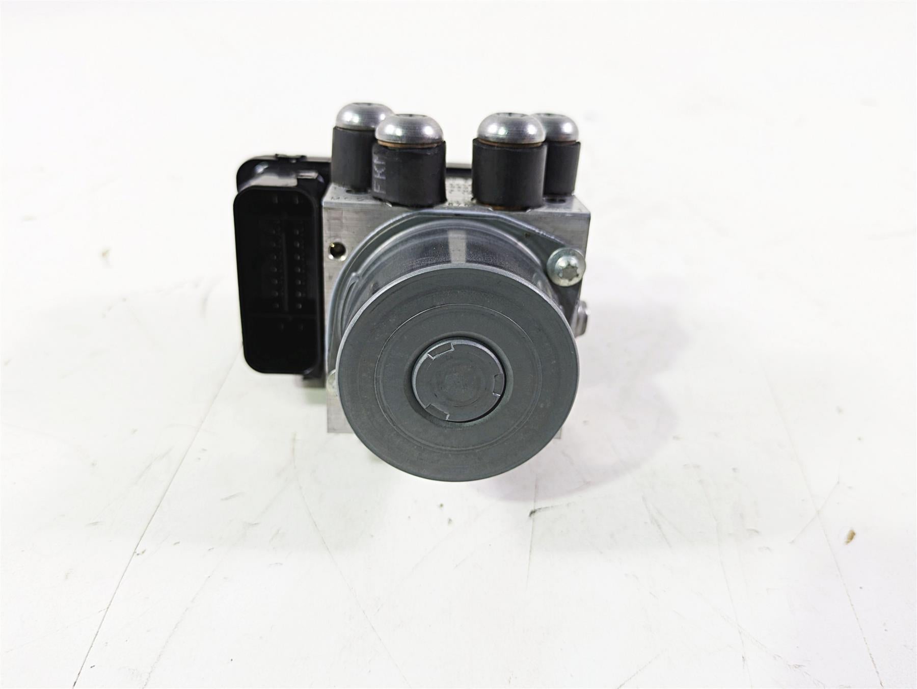 2017 BMW F800GS Adv K75 Abs Brake Pump Module 34518546851 {{ shop.shopifyCountryName }} - Mototech271