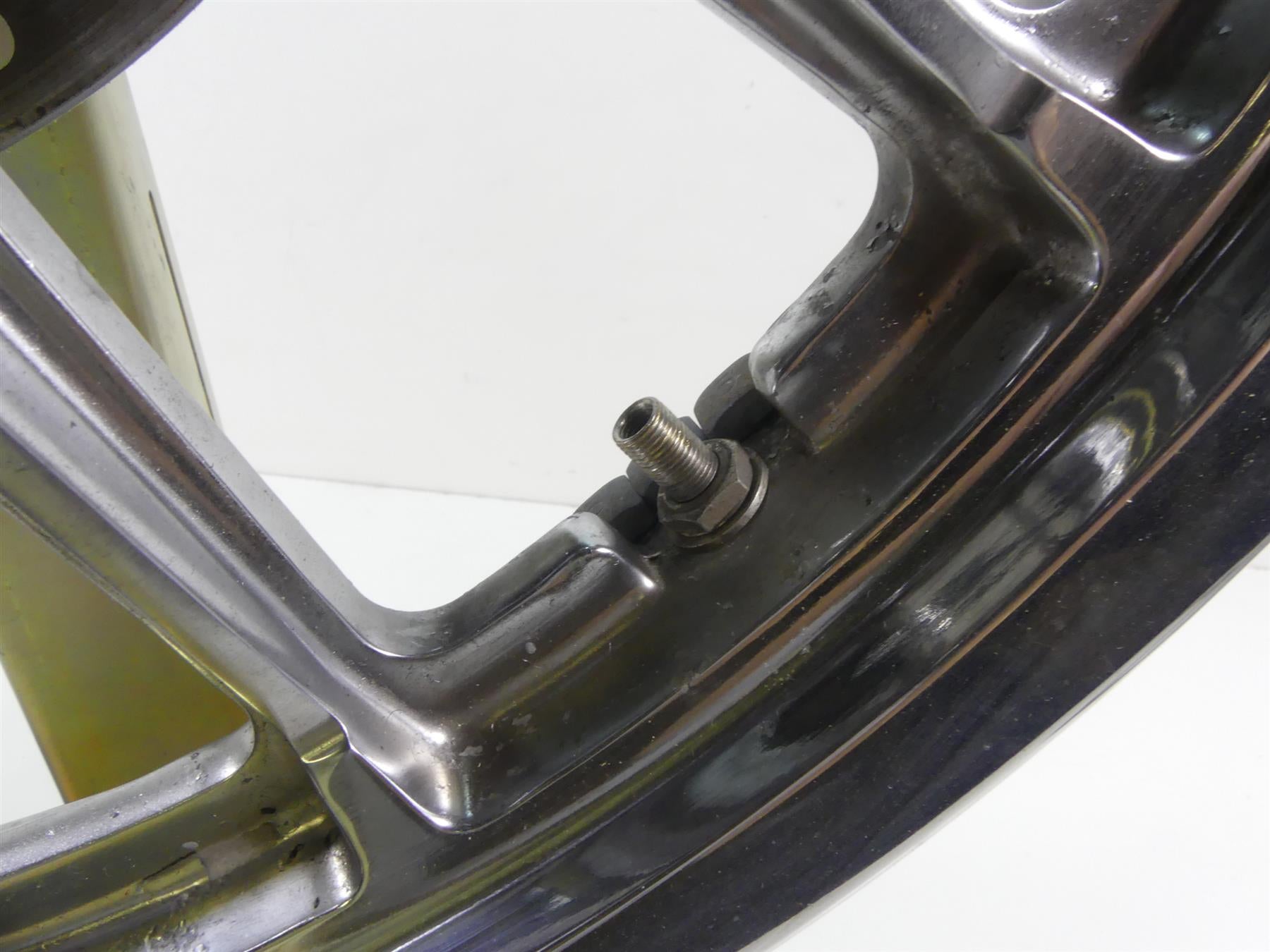 1997 Harley Dyna FXDS Super Glide Conv Straight Front Wheel 19x2 1/8 43499-96 {{ shop.shopifyCountryName }} - Mototech271