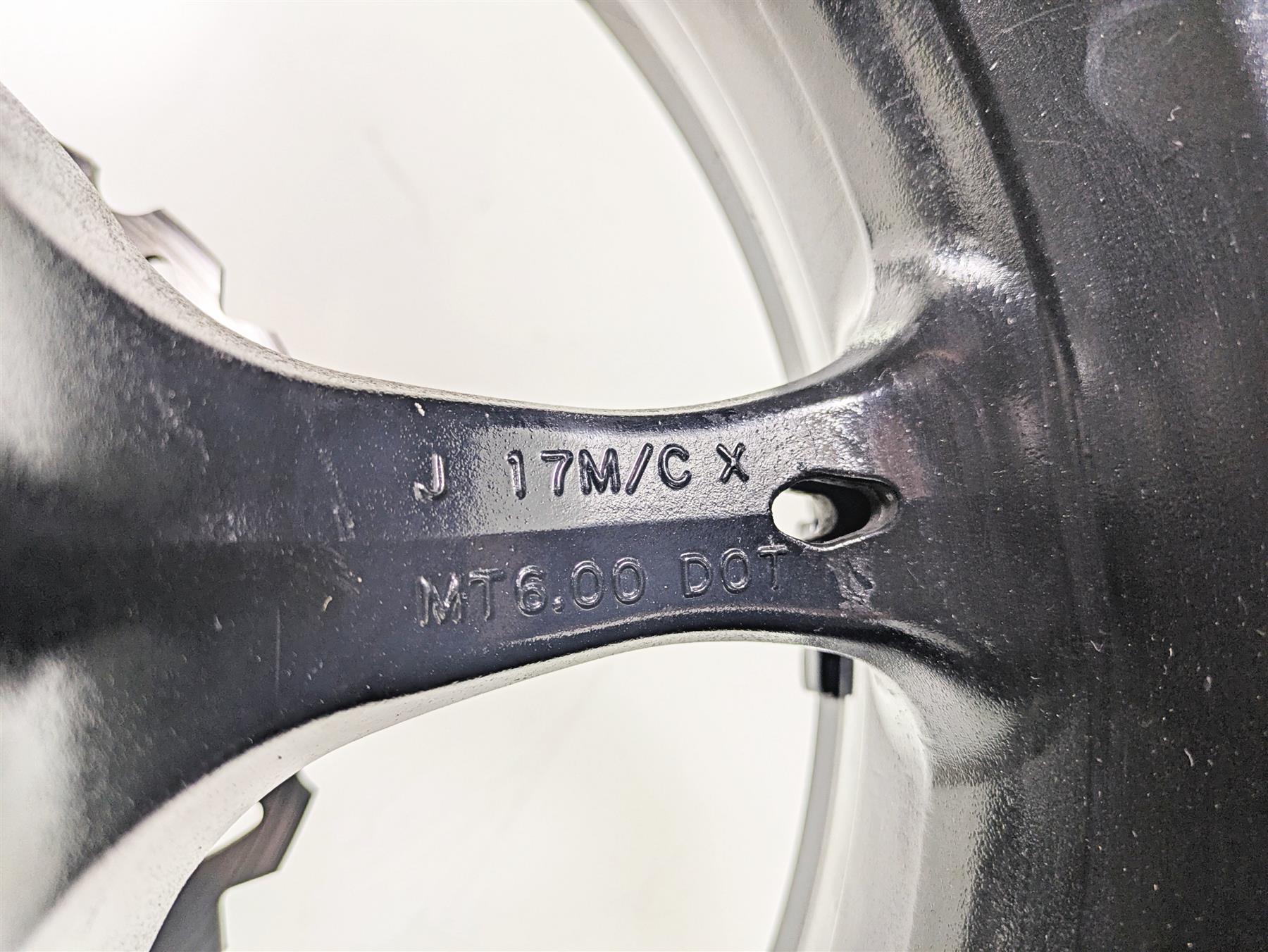 2006 Suzuki GSXR1000 K6 Straight Rear Wheel Rim 17x6 64111-41G00