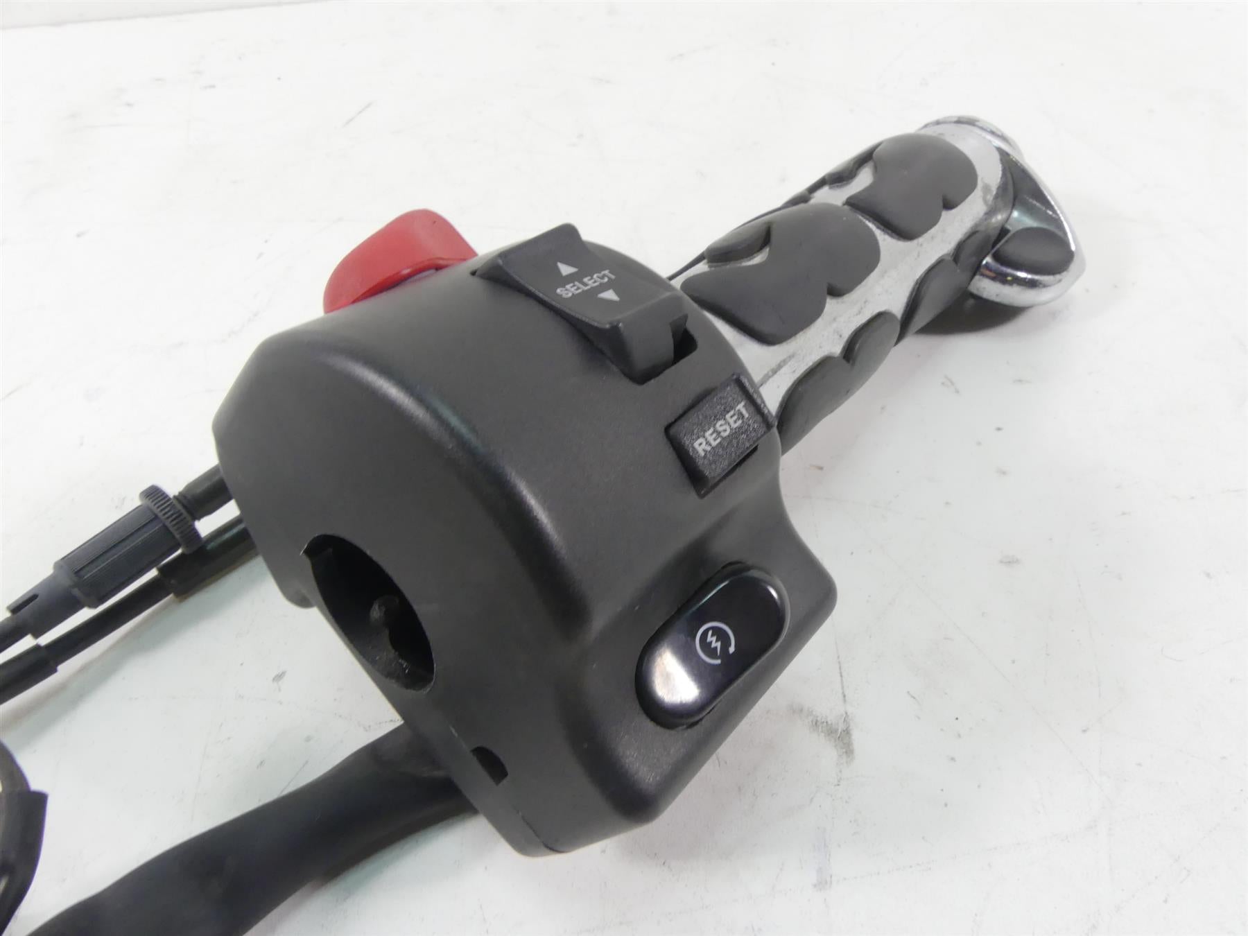 2007 Yamaha XVS1300 V-Star Right Hand Start Kill Control Switch 3D8-83972-00-00 {{ shop.shopifyCountryName }} - Mototech271