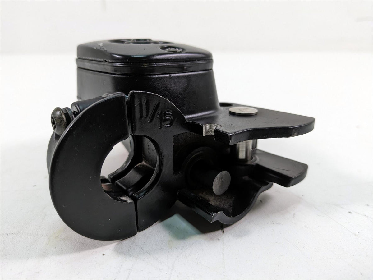 2000 Harley Dyna FXDL Low Rider Front Brake Master Cylinder 11/16" 41700737 {{ shop.shopifyCountryName }} - Mototech271