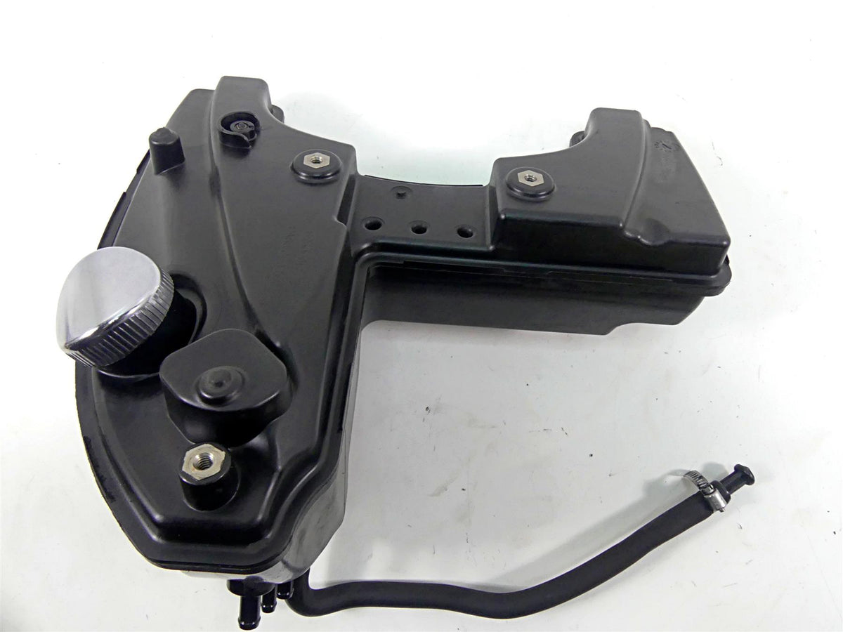2017 Harley XL1200 CX Sportster Roadster Oil Tank Reservoir & Dip Stick 62500017 {{ shop.shopifyCountryName }} - Mototech271