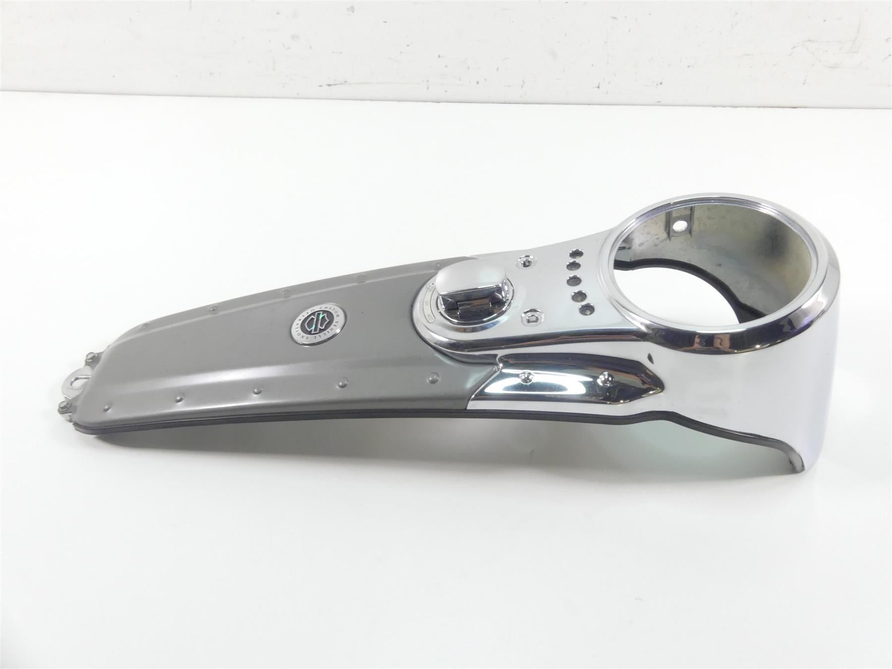 2009 Harley Dyna FXDF SE CVO Fat Bob Tank Console Speedo Dash Cover 61715-09 | Mototech271