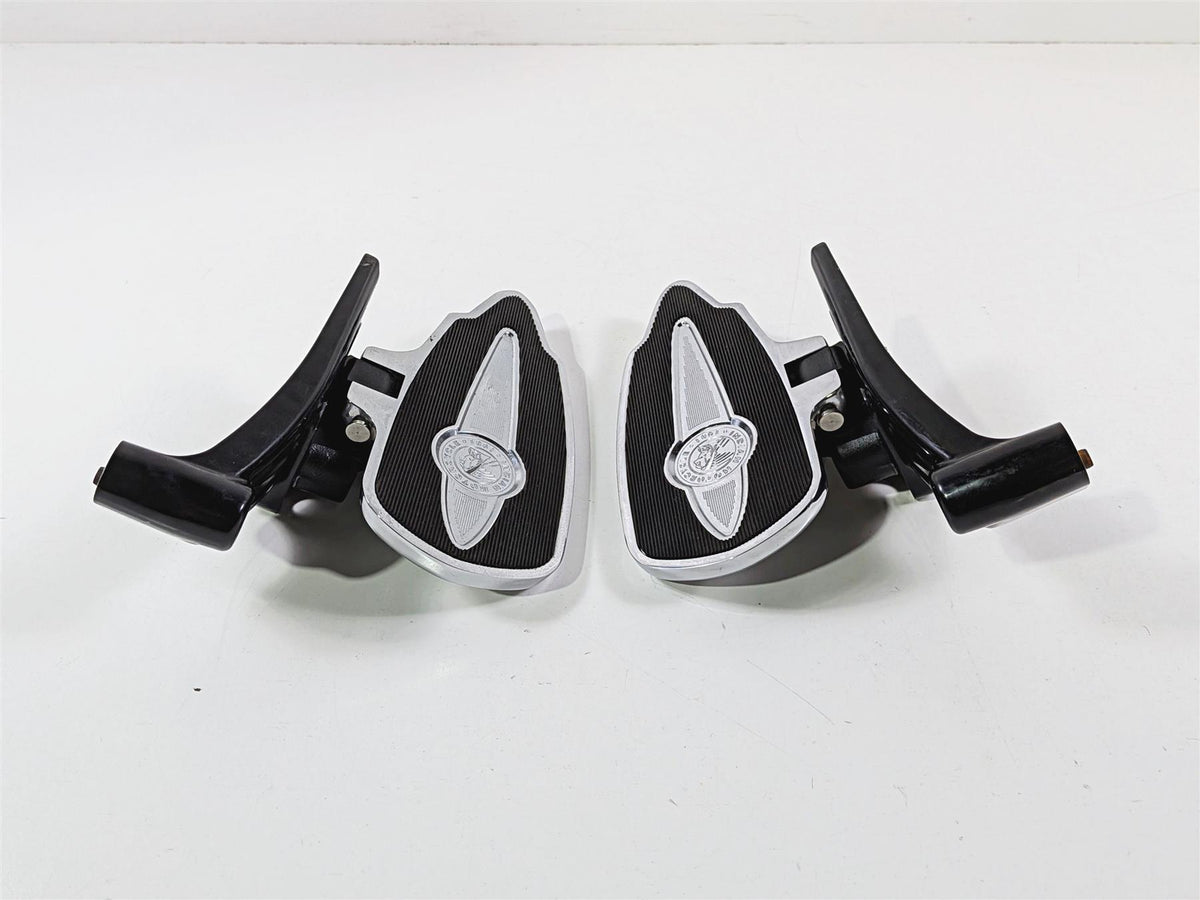 2015 Indian Chieftain Rear Passenger Floor Board & Mount Set 1020122 1020121-Mototech271