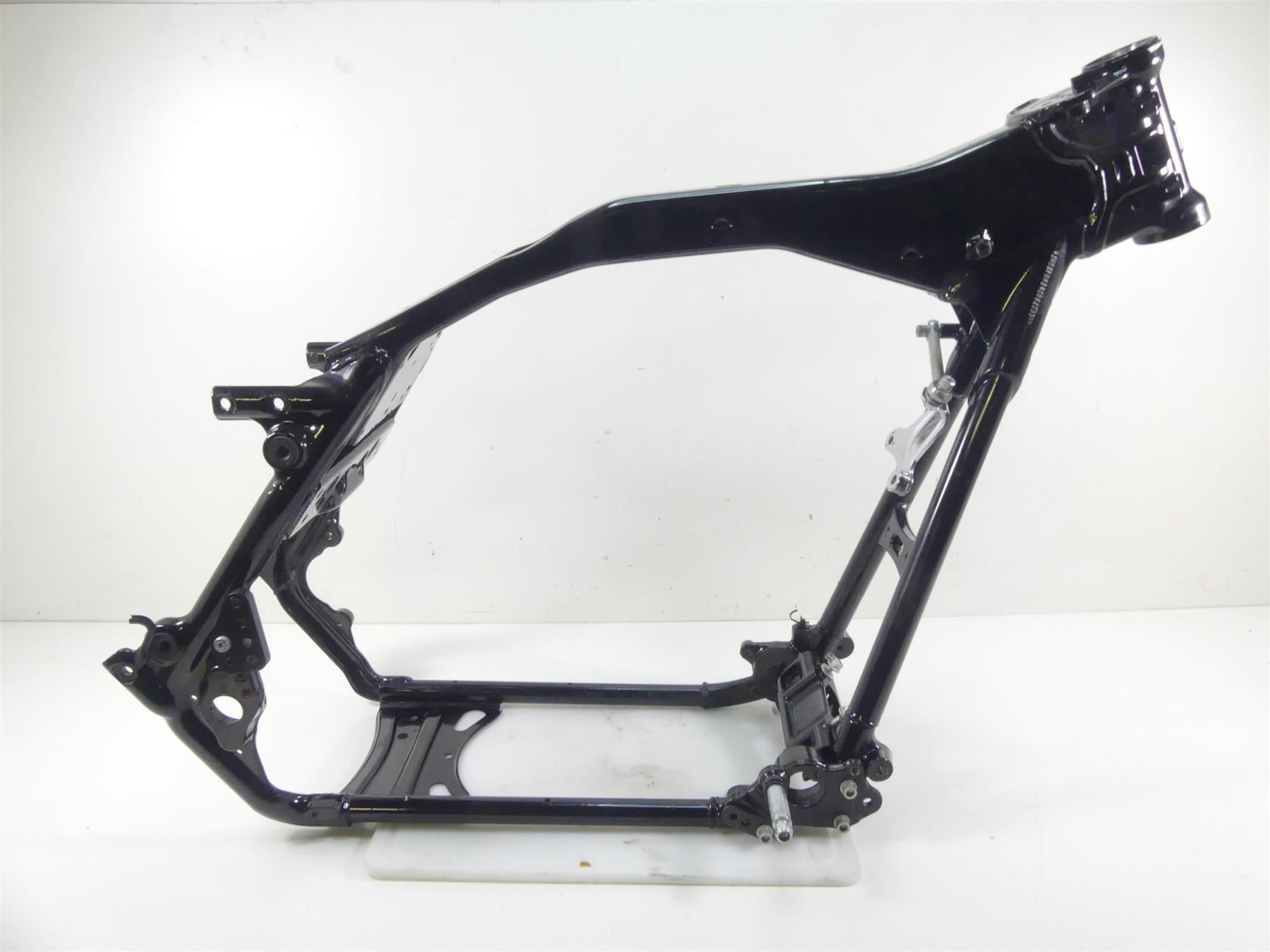 2016 Harley Touring FLHR Road King Straight Main Frame Chassis With Clean Texas Title 47900-14BHP {{ shop.shopifyCountryName }} - Mototech271