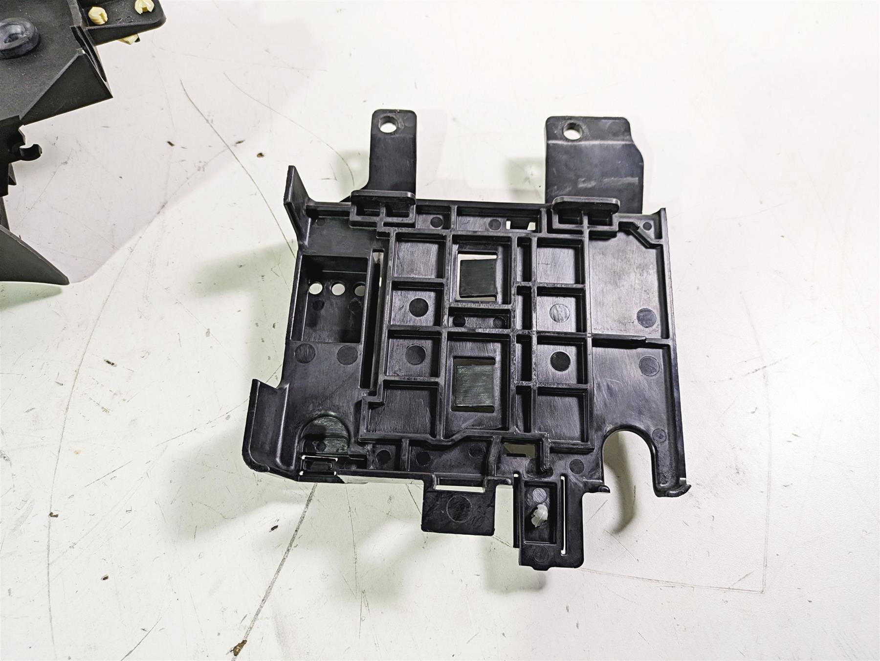 2015 Harley Touring FLHTKL E -Glide Low Battery & Electrical Holders 66000010A {{ shop.shopifyCountryName }} - Mototech271