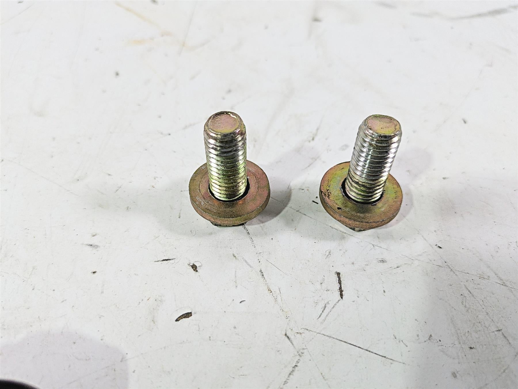 2007 Harley Touring FLHTCU SE CVO E-Glide Adjustable 1-3" Lowering Bracket Kit {{ shop.shopifyCountryName }} - Mototech271