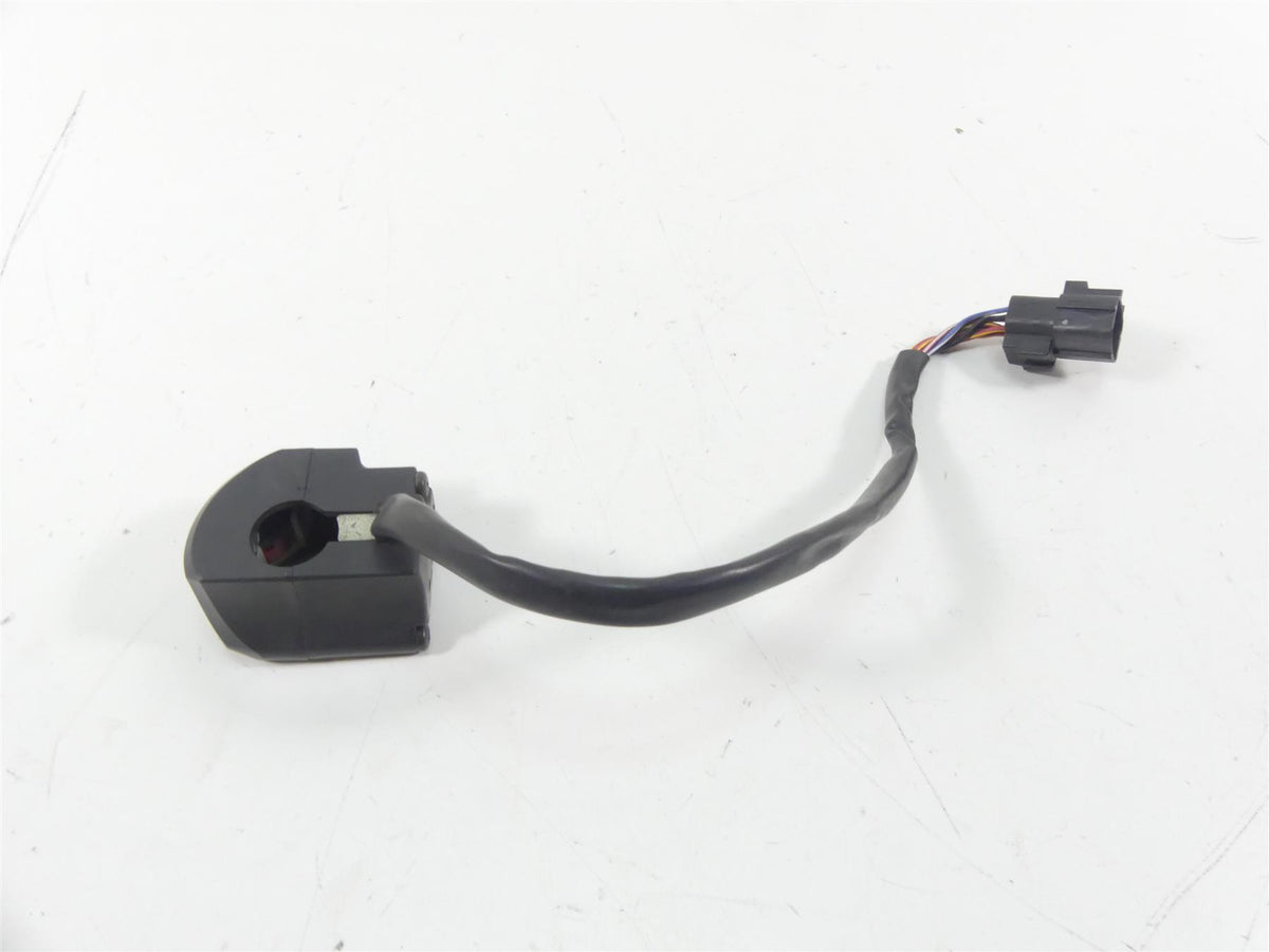 2006 Ducati 999 Biposto Right Start Stop Hand Control Switch 65040081B {{ shop.shopifyCountryName }} - Mototech271