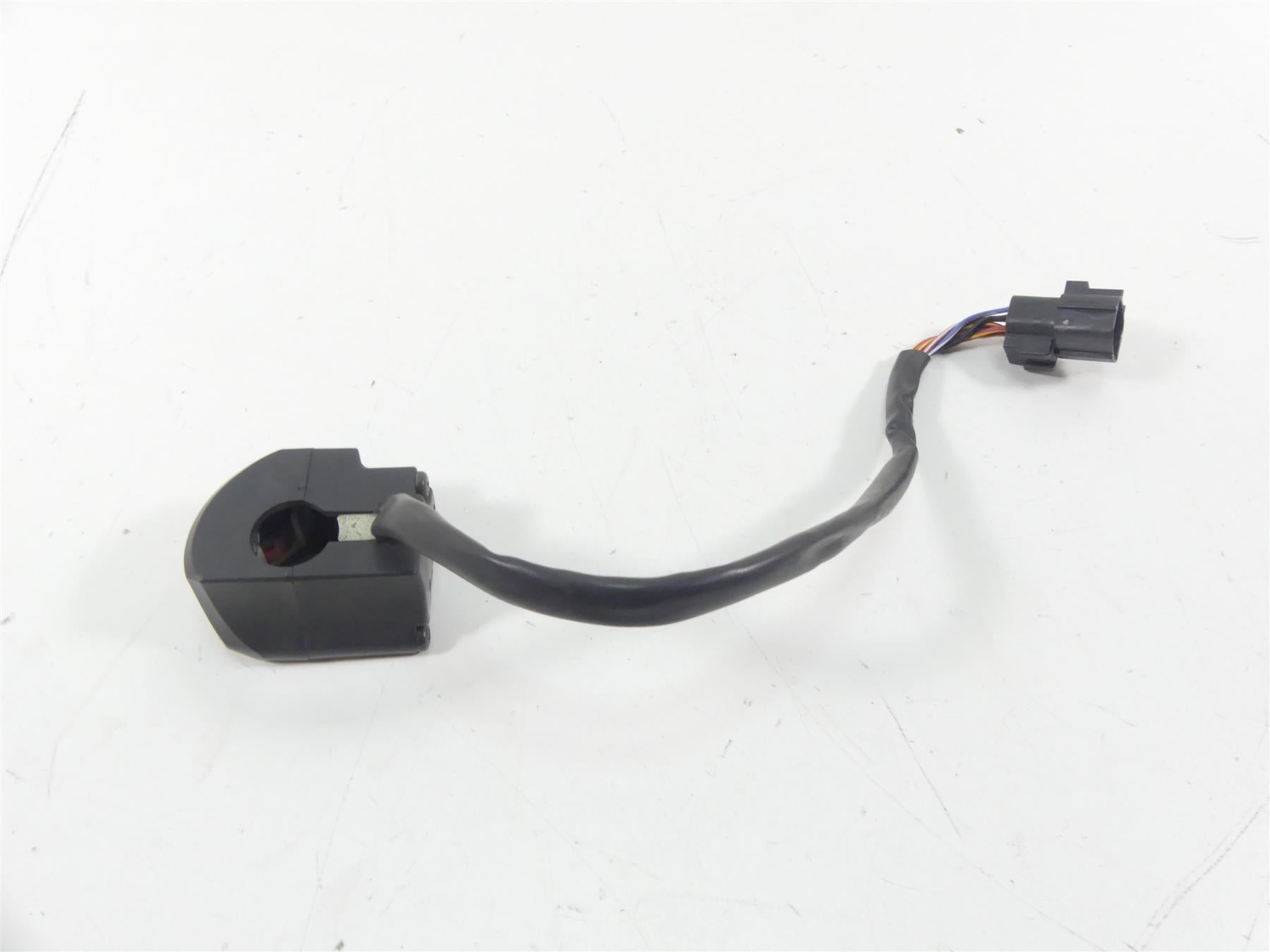 2006 Ducati 999 Biposto Right Start Stop Hand Control Switch 65040081B {{ shop.shopifyCountryName }} - Mototech271