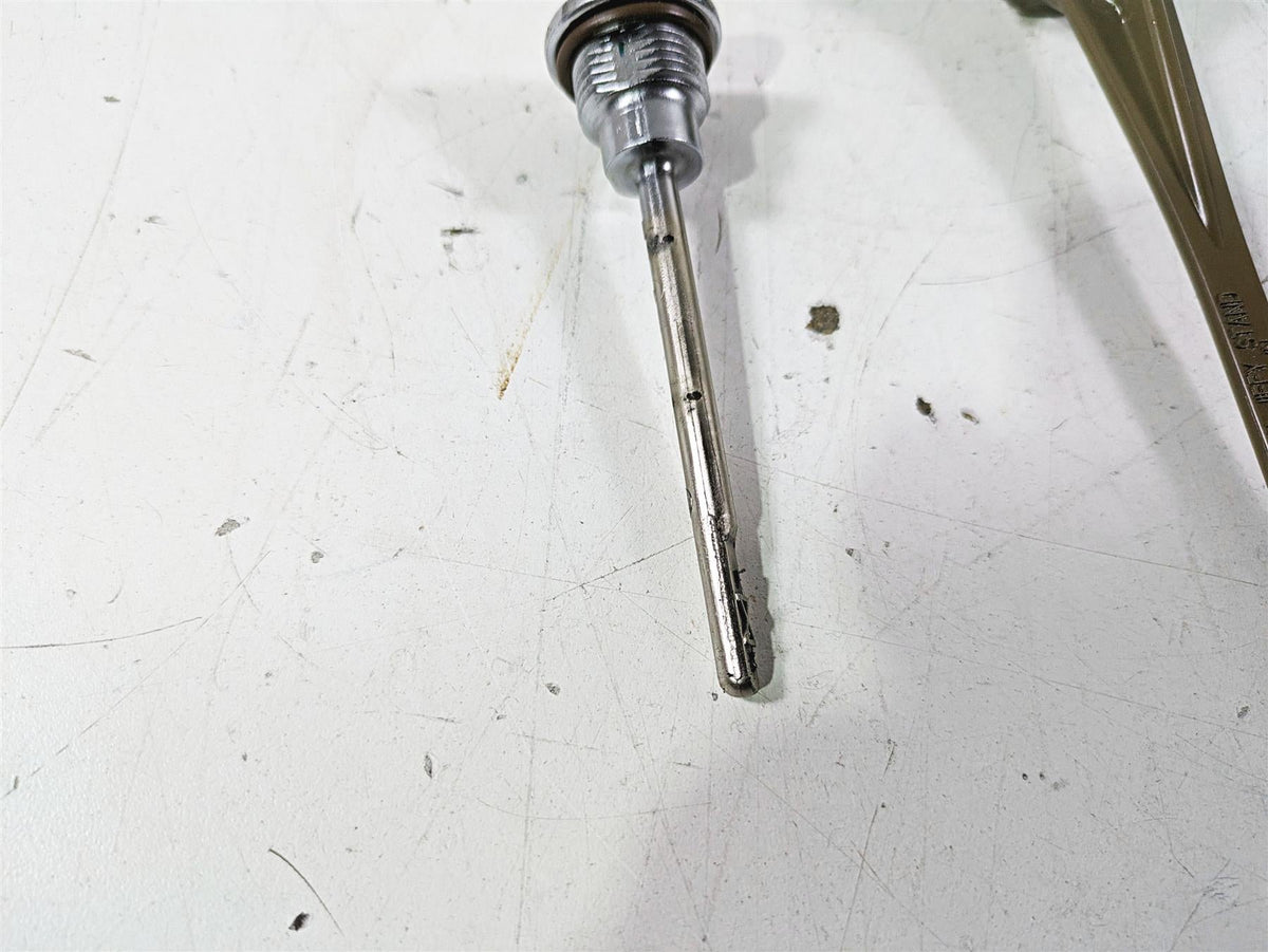 2021 Harley Softail FXBBS Street Bob Oil Dipstick Spout Set 62800062 {{ shop.shopifyCountryName }} - Mototech271