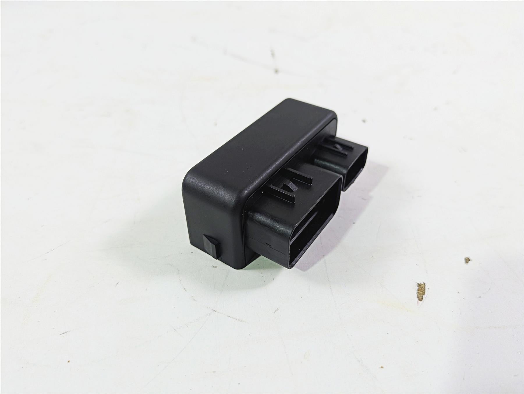2020 Suzuki V-Strom 1050 XT Relay Box 38860-06L00 {{ shop.shopifyCountryName }} - Mototech271