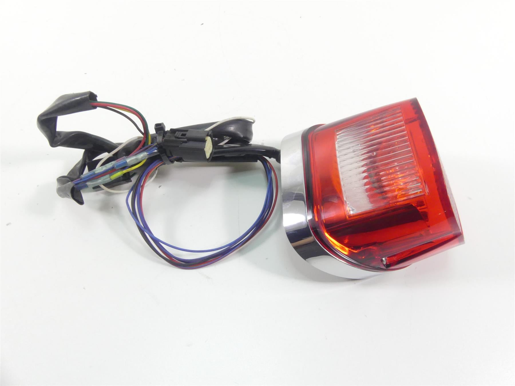 2016 Harley Touring FLHTP Electra Glide Taillight Tail Light & Wiring 68140-04 {{ shop.shopifyCountryName }} - Mototech271