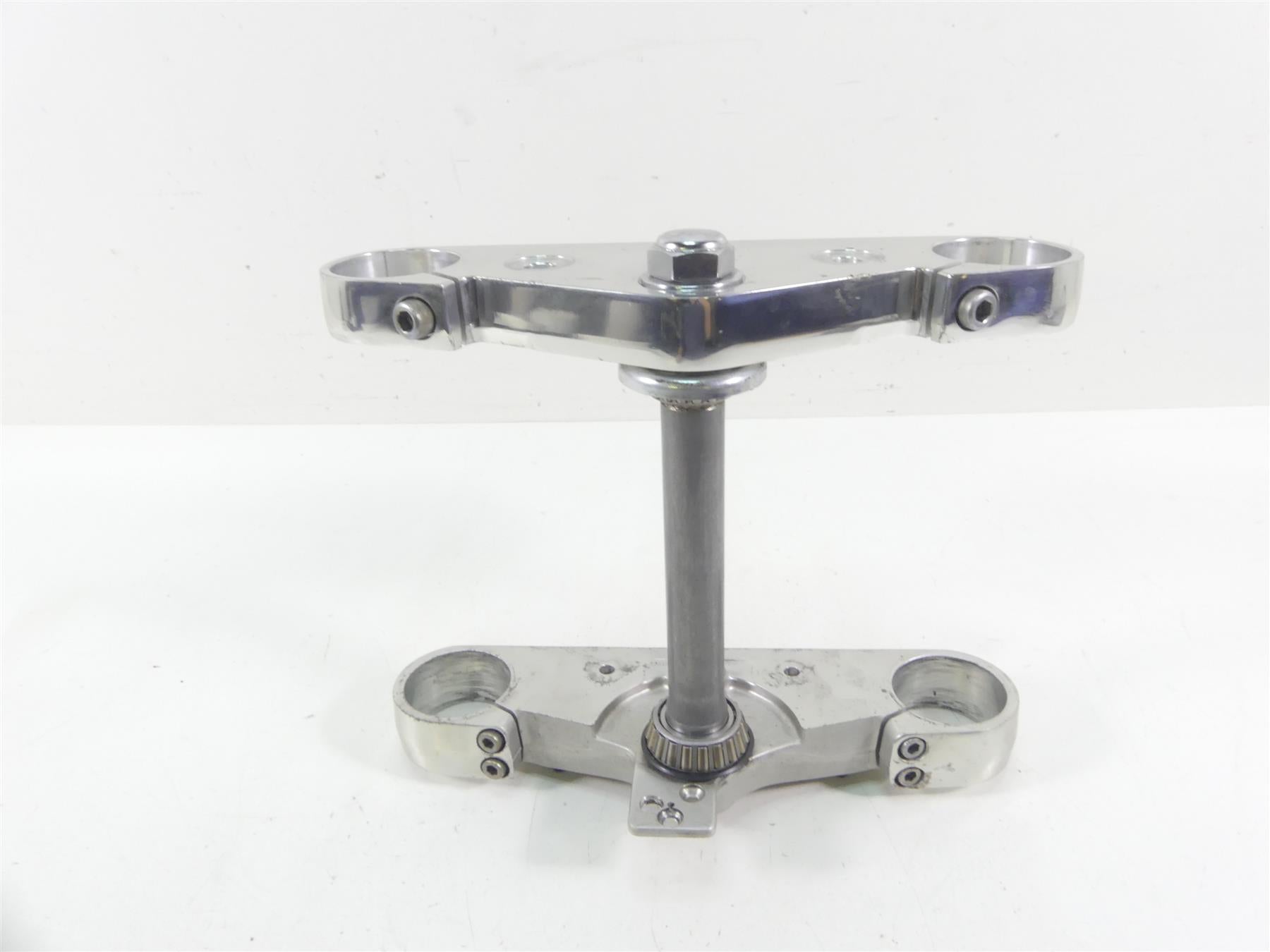2005 Honda V-Twin VTX1800 S3 Upper & Lower Triple Tree Set 53219-MCV-R20 {{ shop.shopifyCountryName }} - Mototech271