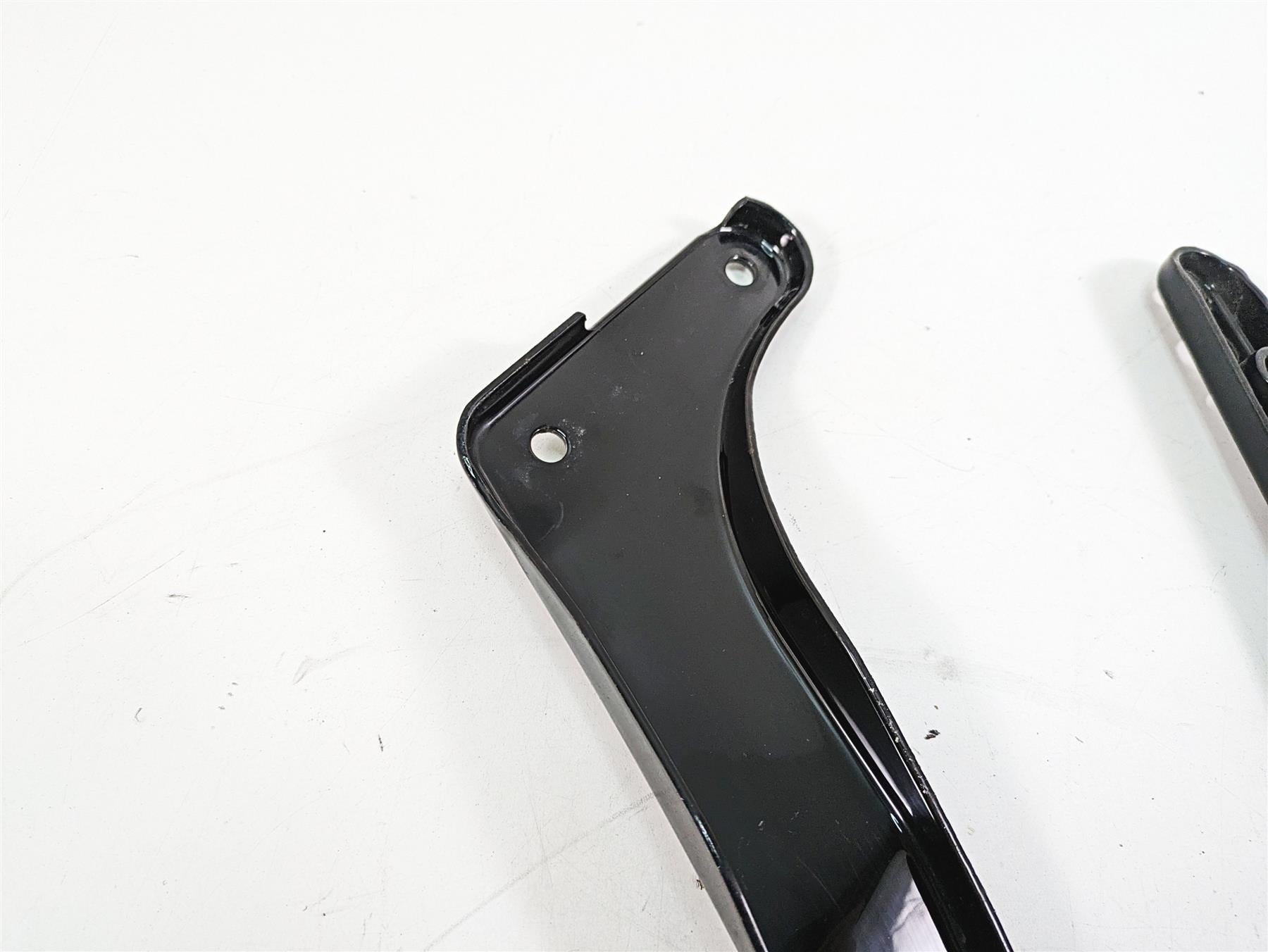 2009 Harley Softail FLSTSB Cross Bones Rear Fender Outer Cover Braces 59824-08 {{ shop.shopifyCountryName }} - Mototech271